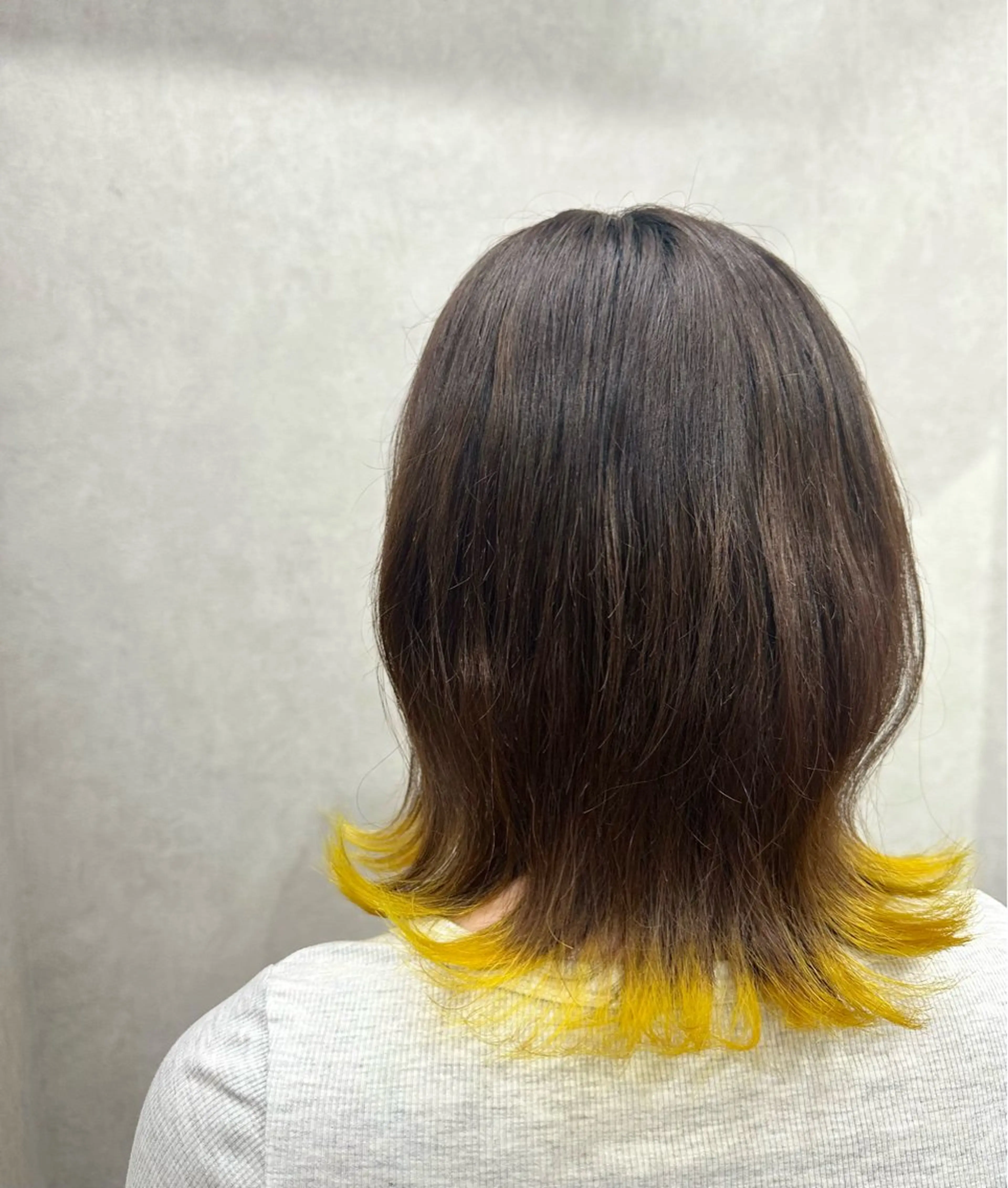 ミディアム ヘアカラー ✂️秋葉原 🤍YURI🤍のヘアスタイル