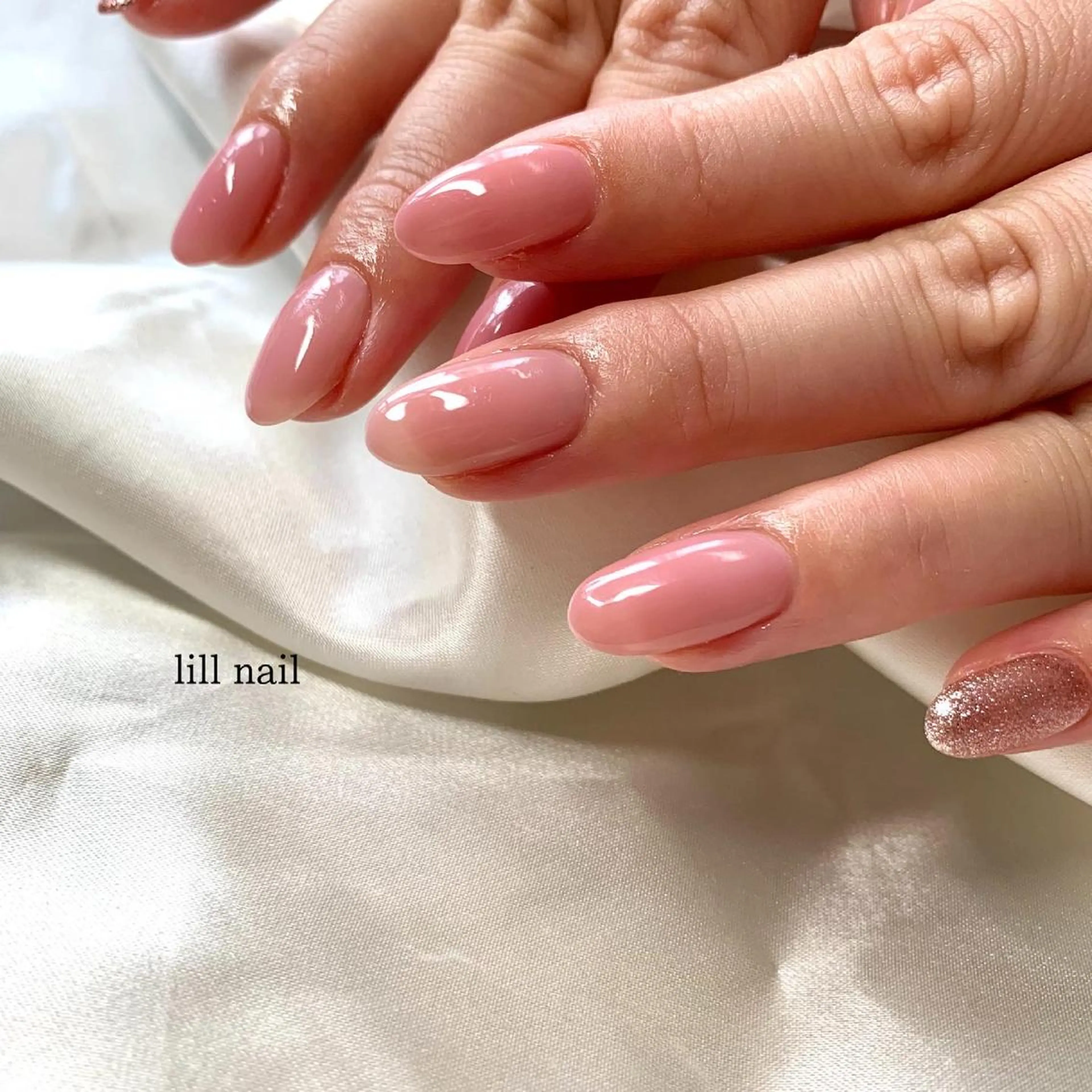 ミディアム pllia beautyのネイルデザイン