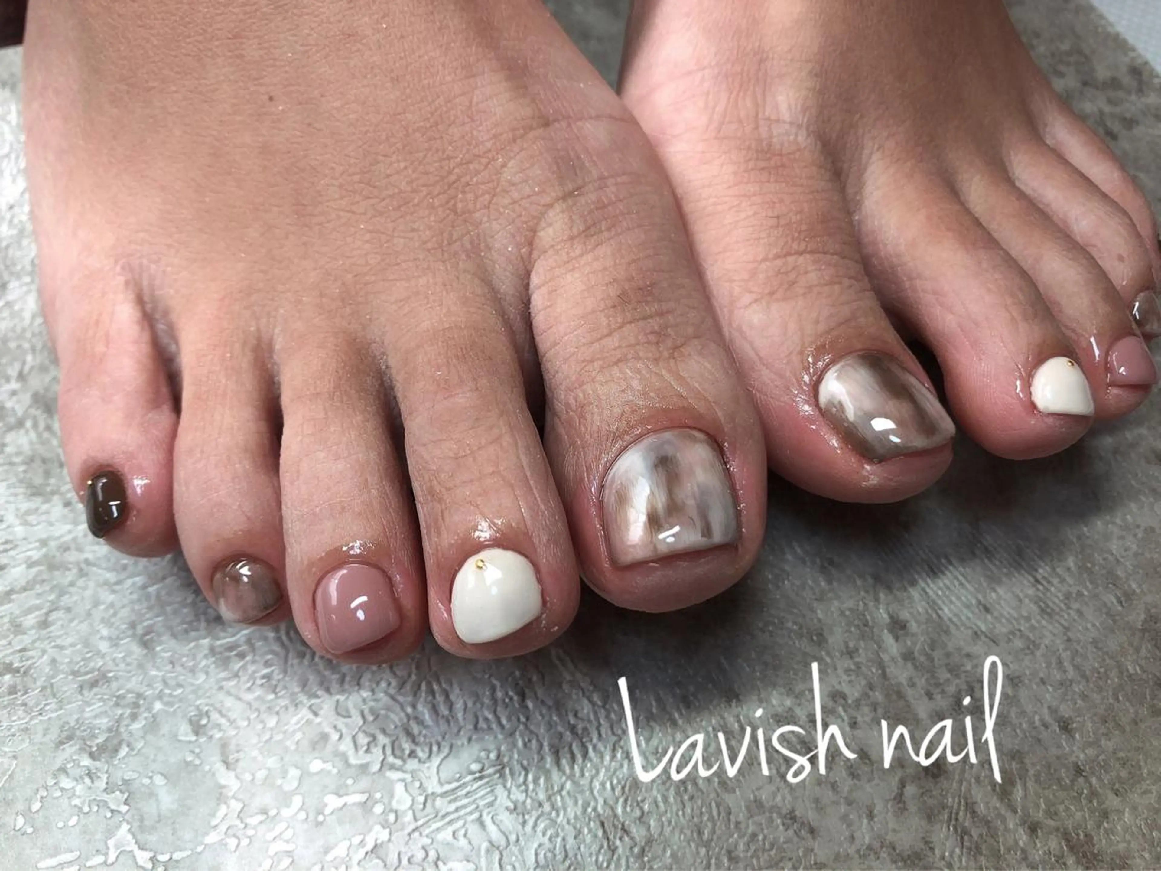ネイル フットネイル Lavish nailのネイルデザイン