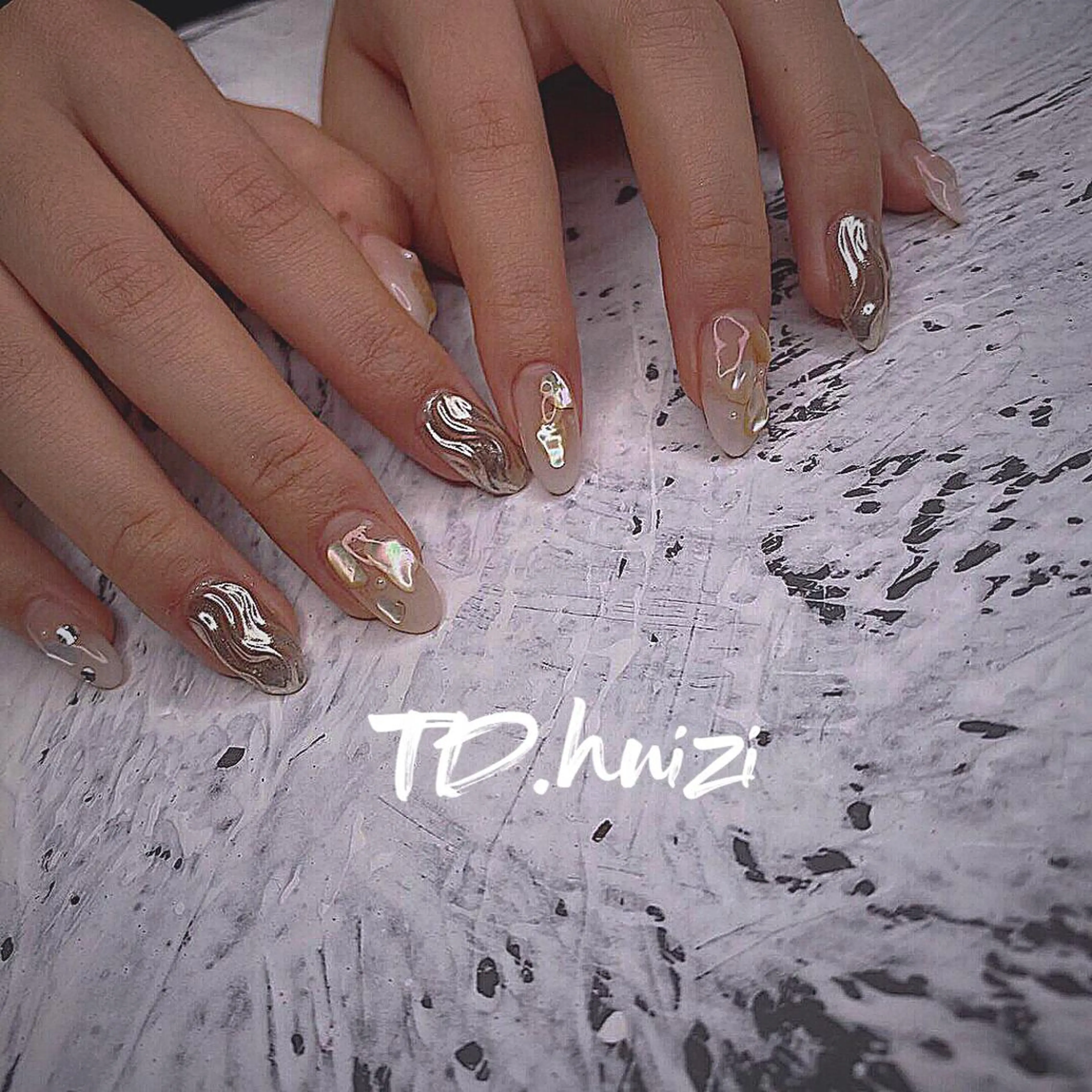 ミディアム めぐみのネイルサロン 惠のネイルデザイン