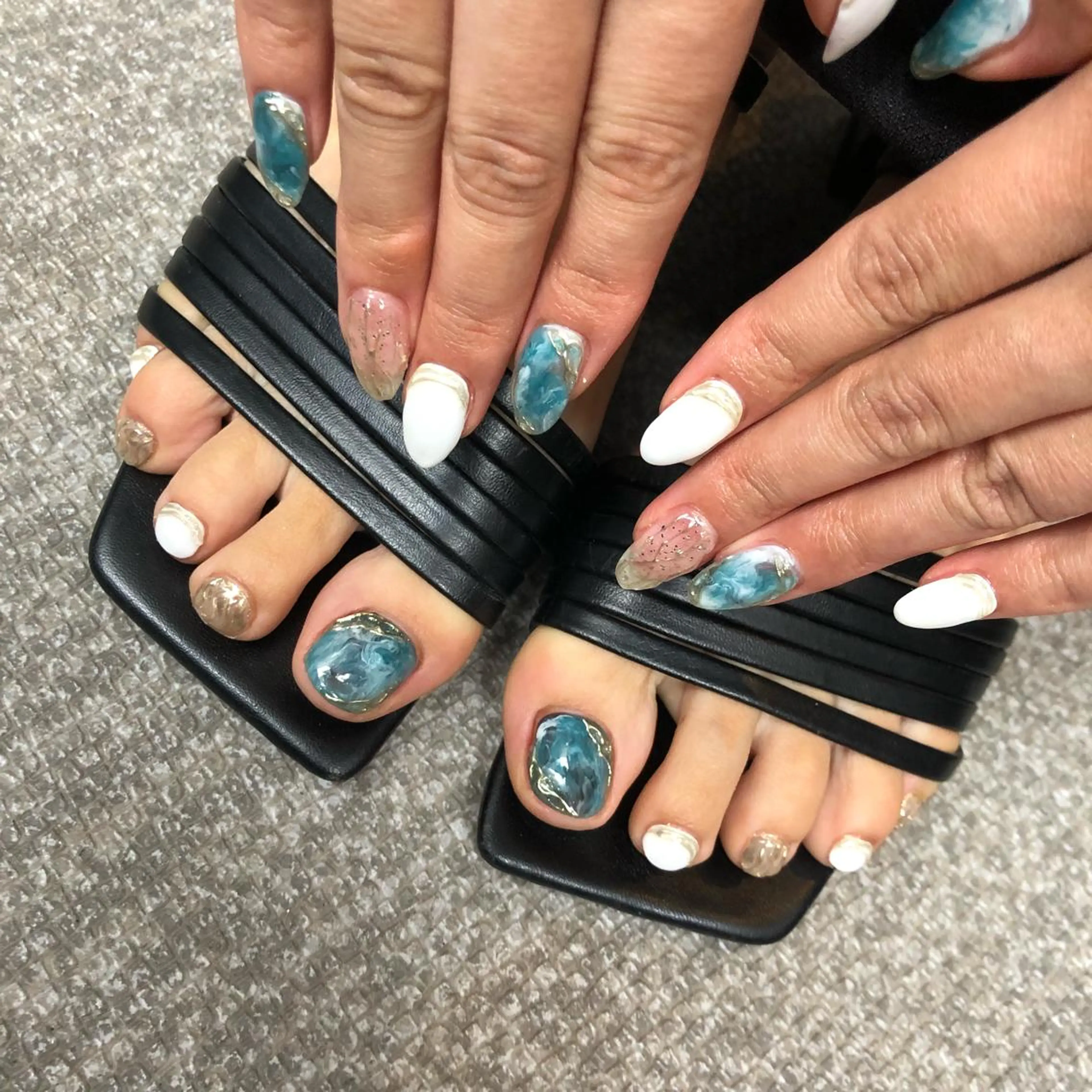 ロング カラー ヘアアレンジ キッズ ネイル マツエク・マツパ 福田 加奈のネイルデザイン