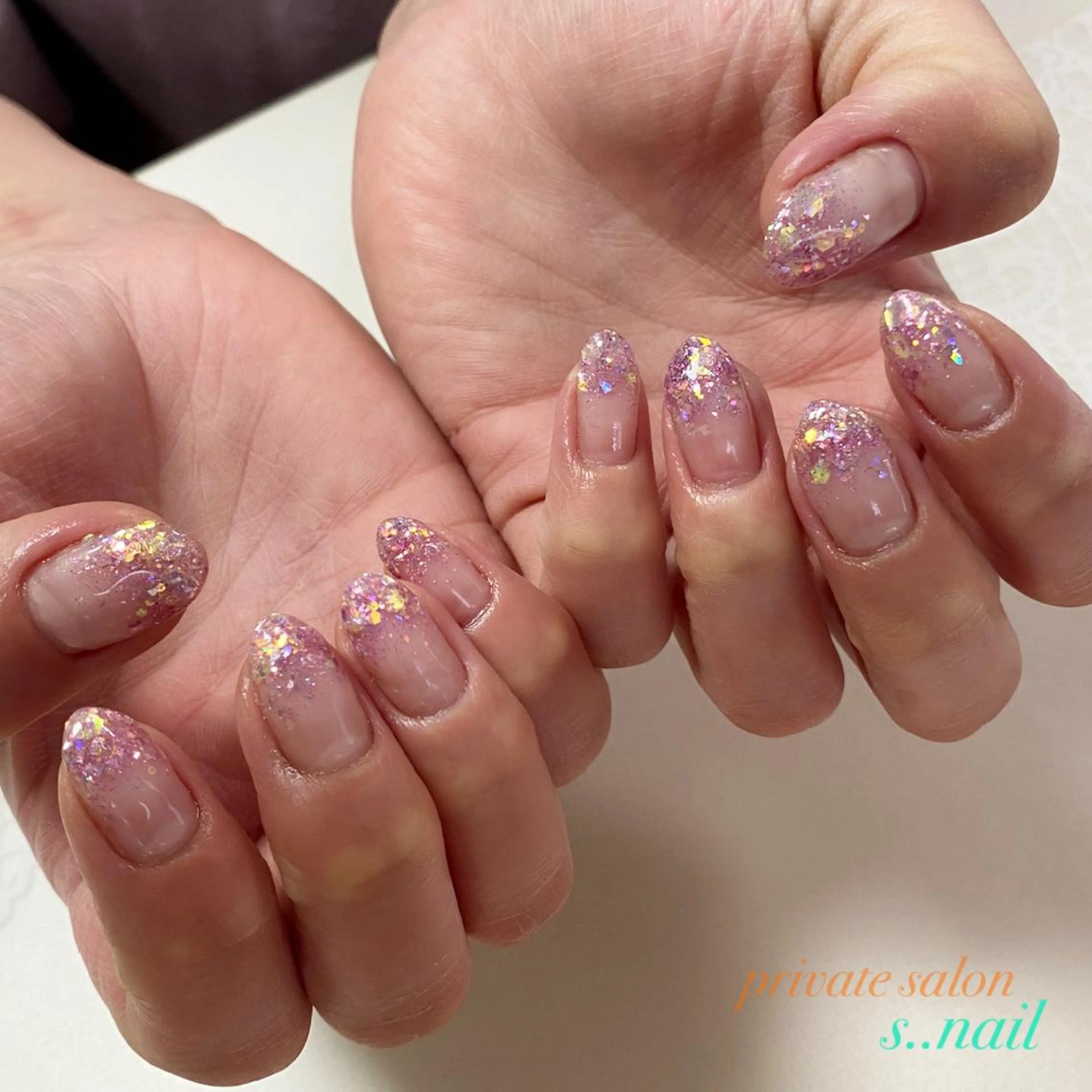 ネイル 桜ネイル キラキラネイル ラメ(グリッター) ピンク パープル ハンドネイル フットネイル s..nail / MORITAのネイルデザイン