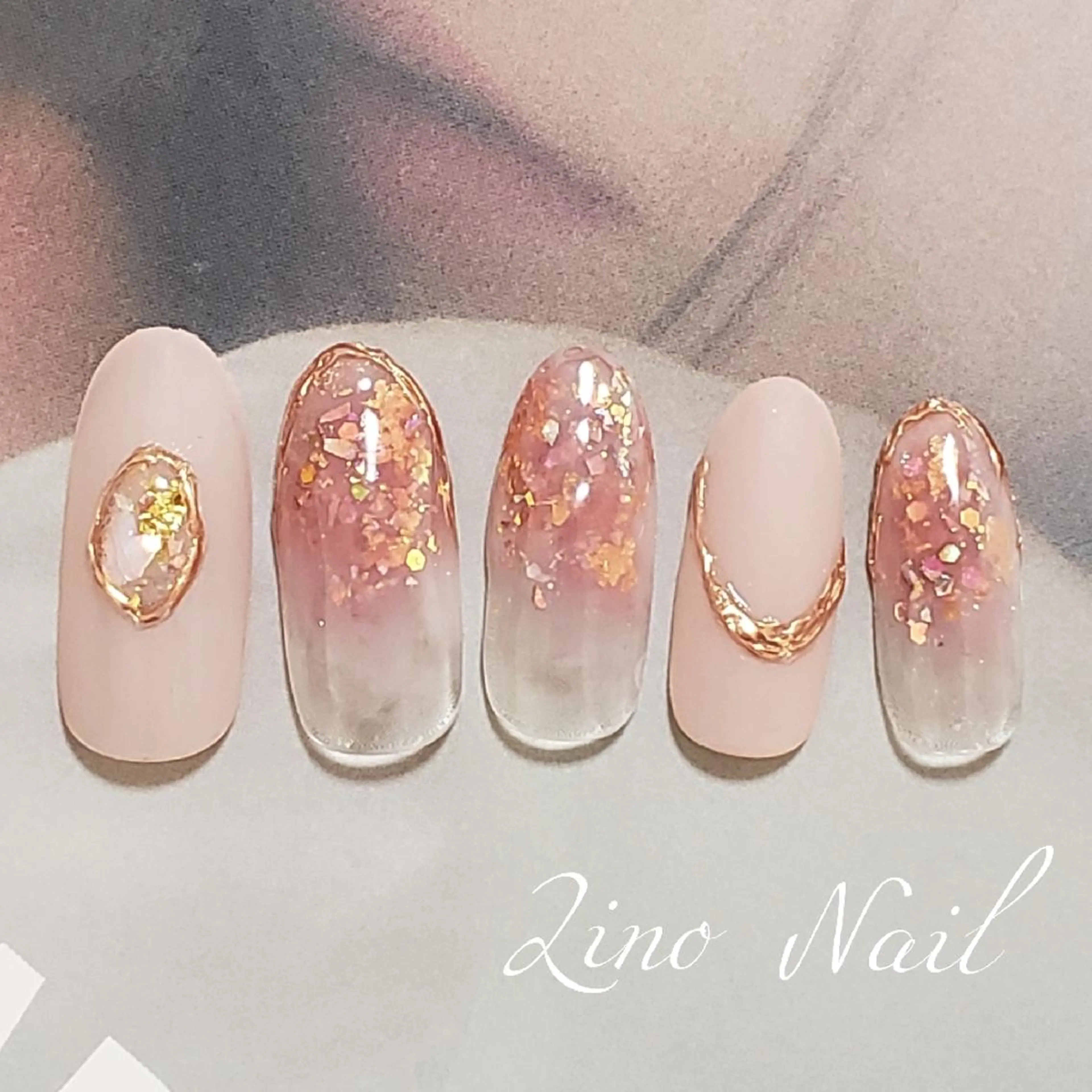 ネイル カジュアル ジェルネイル グラデーション キラキラネイル ラメ(グリッター) Lino Nailのネイルデザイン
