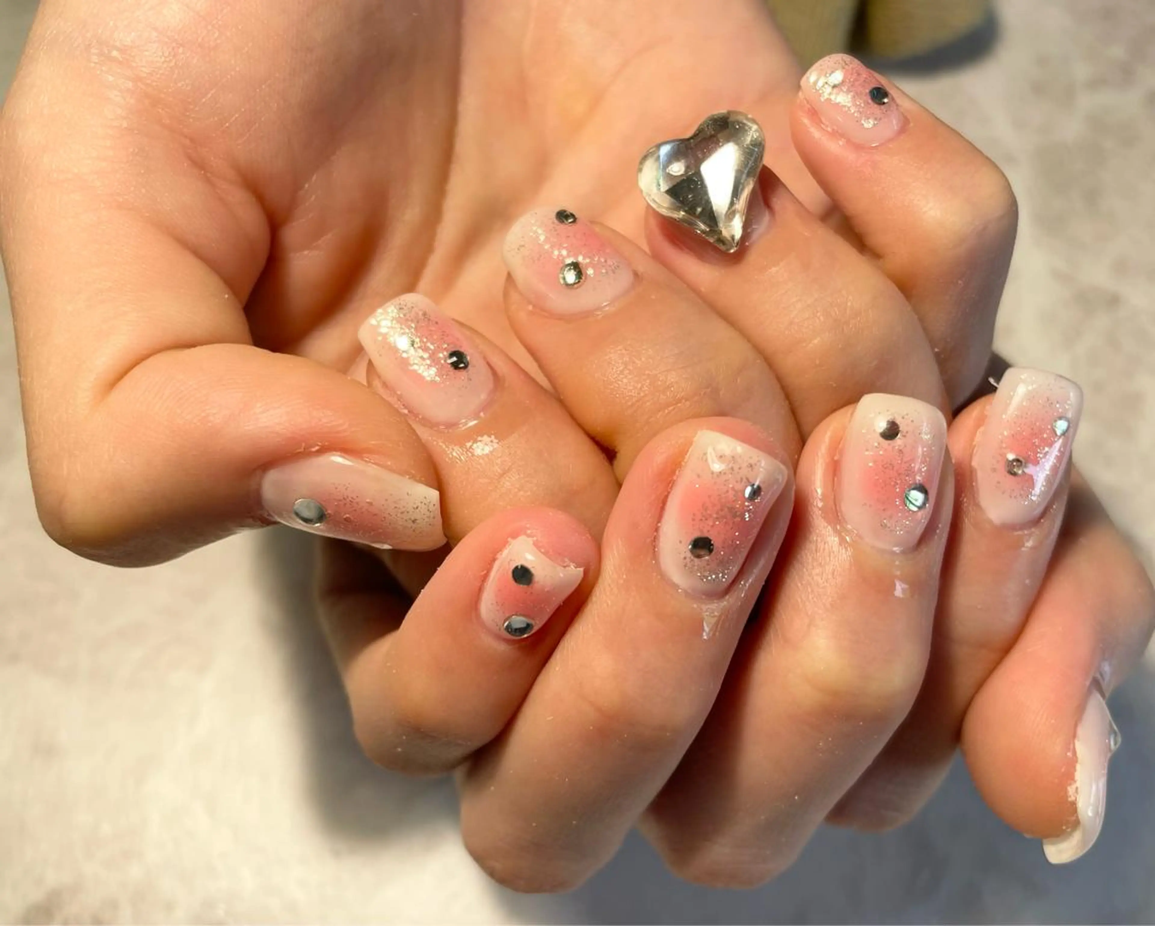 ネイル ハンドネイル Roi〈ロワ〉 Minakoのネイルデザイン