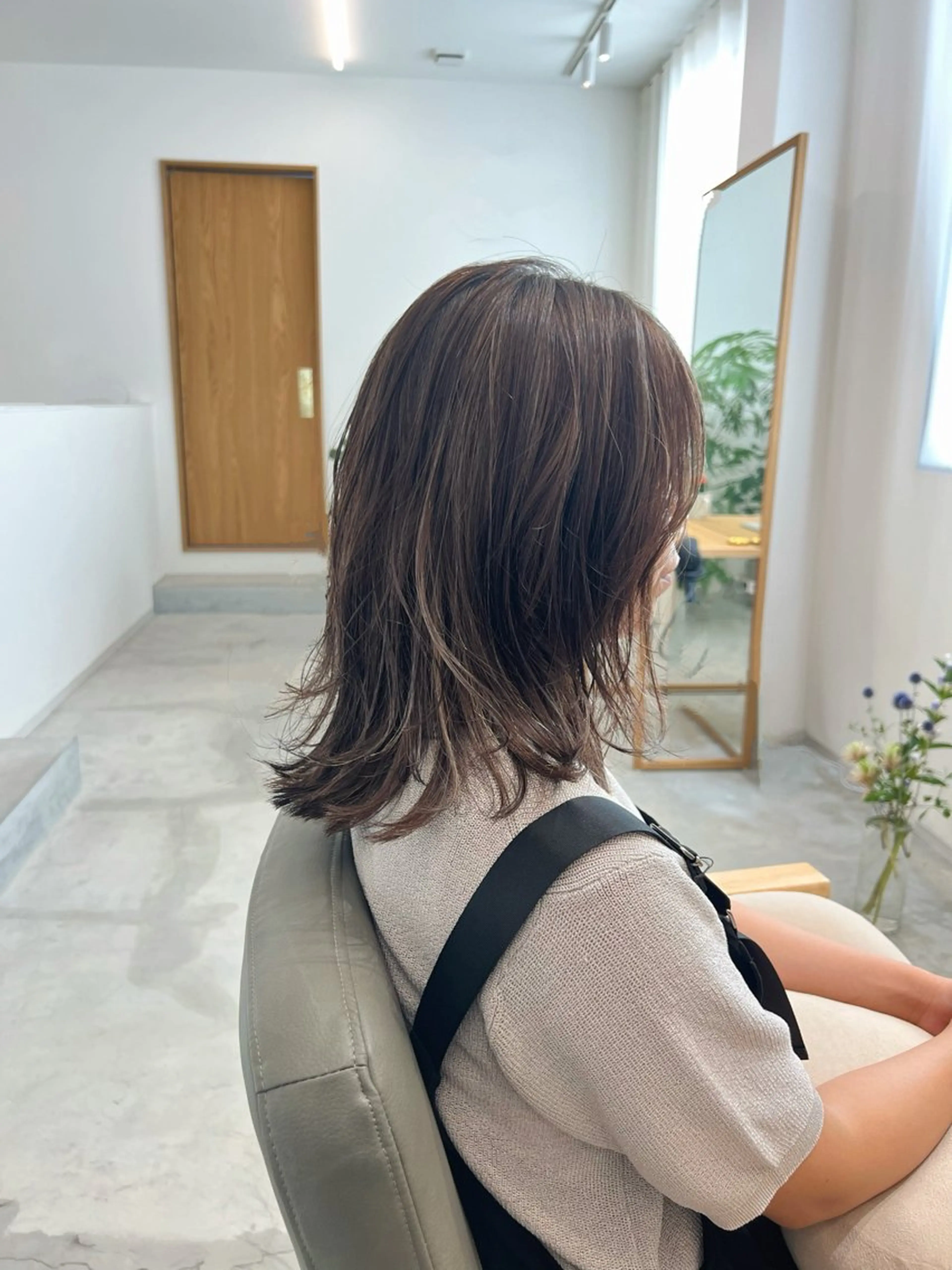 ミディアム カット ヘアカラー トリートメント yu koのヘアスタイル