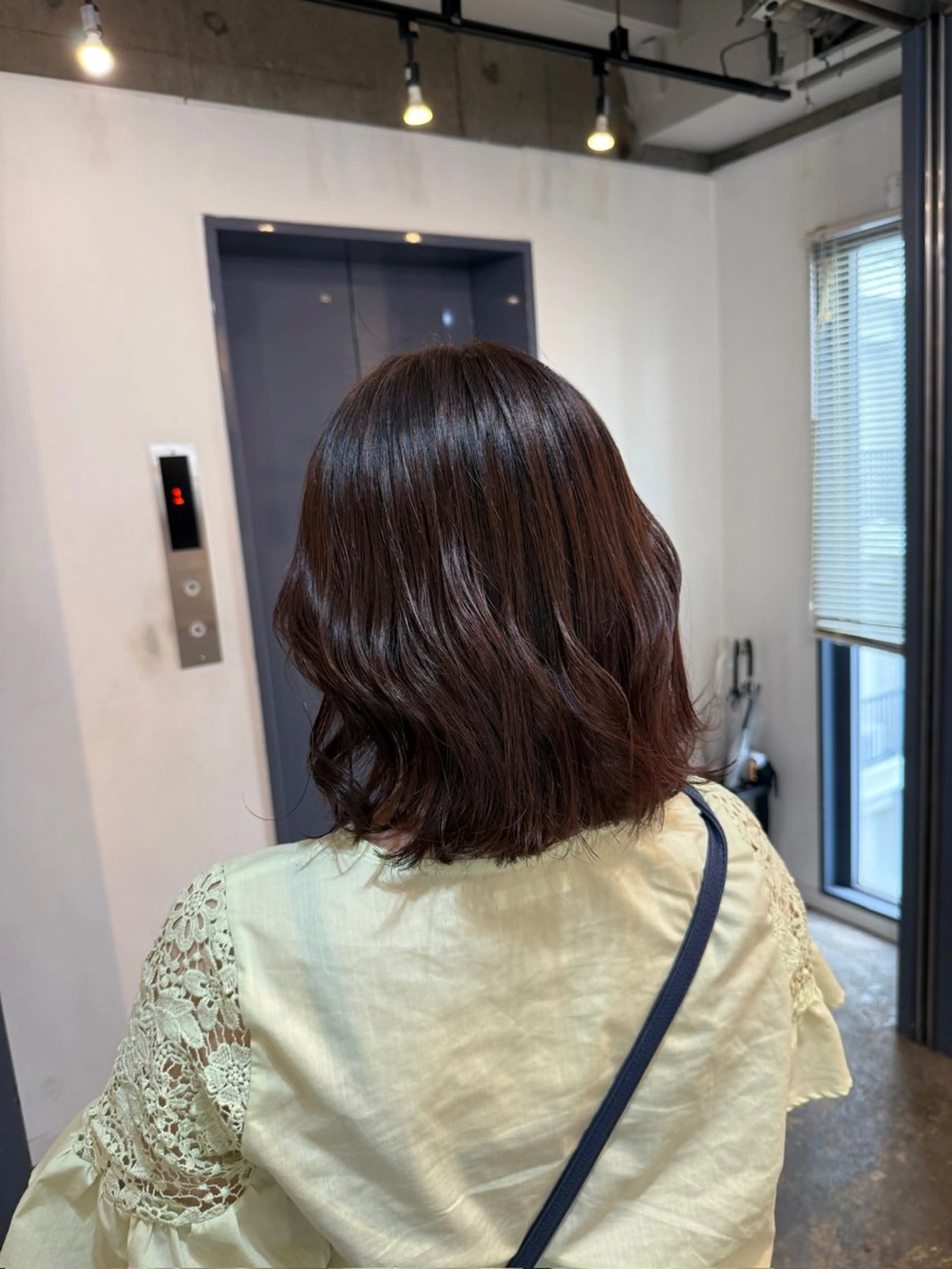 ミディアム カット ヘアカラー トリートメント 縮毛矯正/レイヤー カット⭐️SHOTAのヘアスタイル