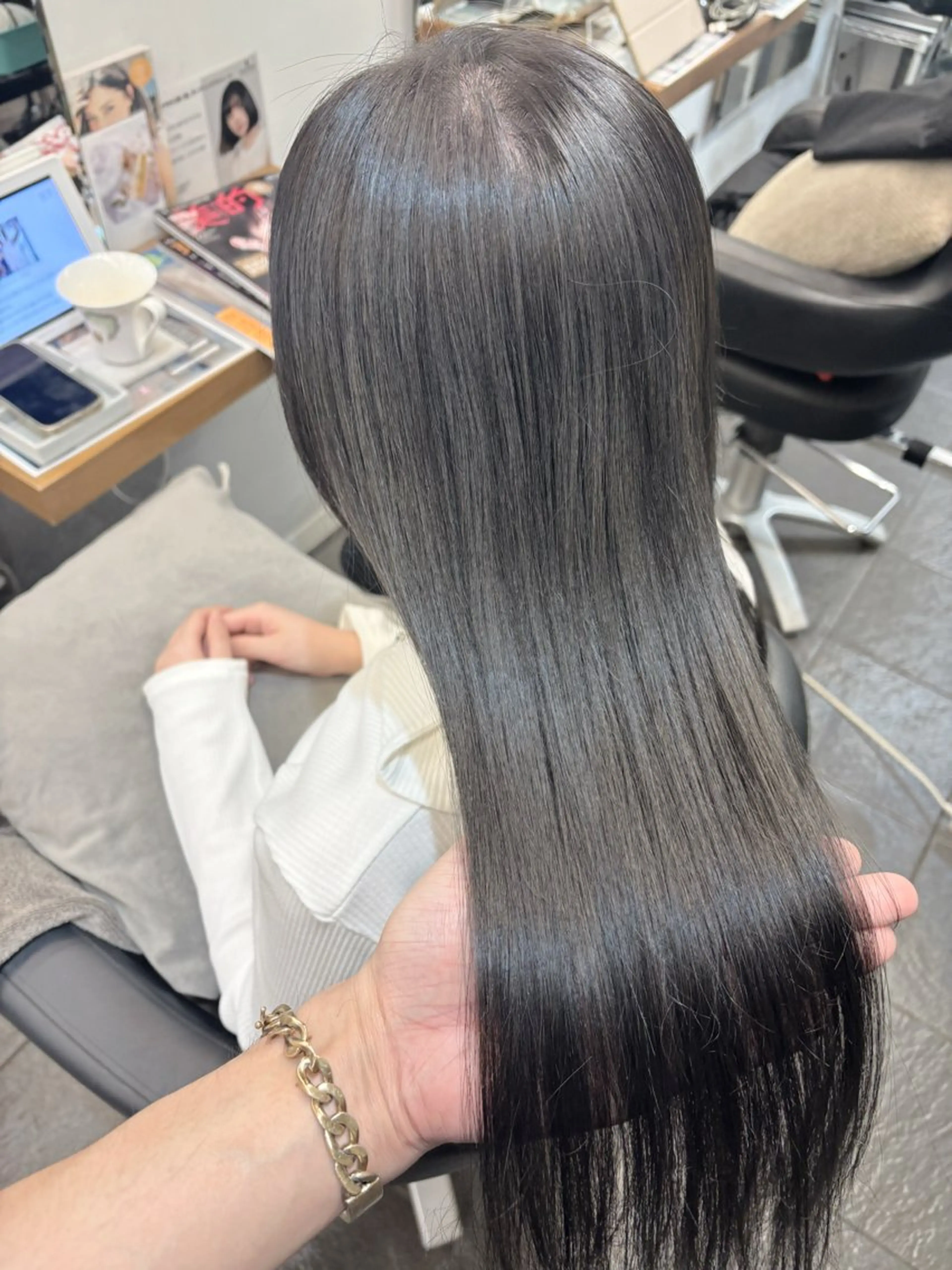 カラー 透明感カラー オリーブグレー ヘアカラー トリートメント ヘッドスパ グレージュ/髪質改善 Yamato.hのヘアスタイル