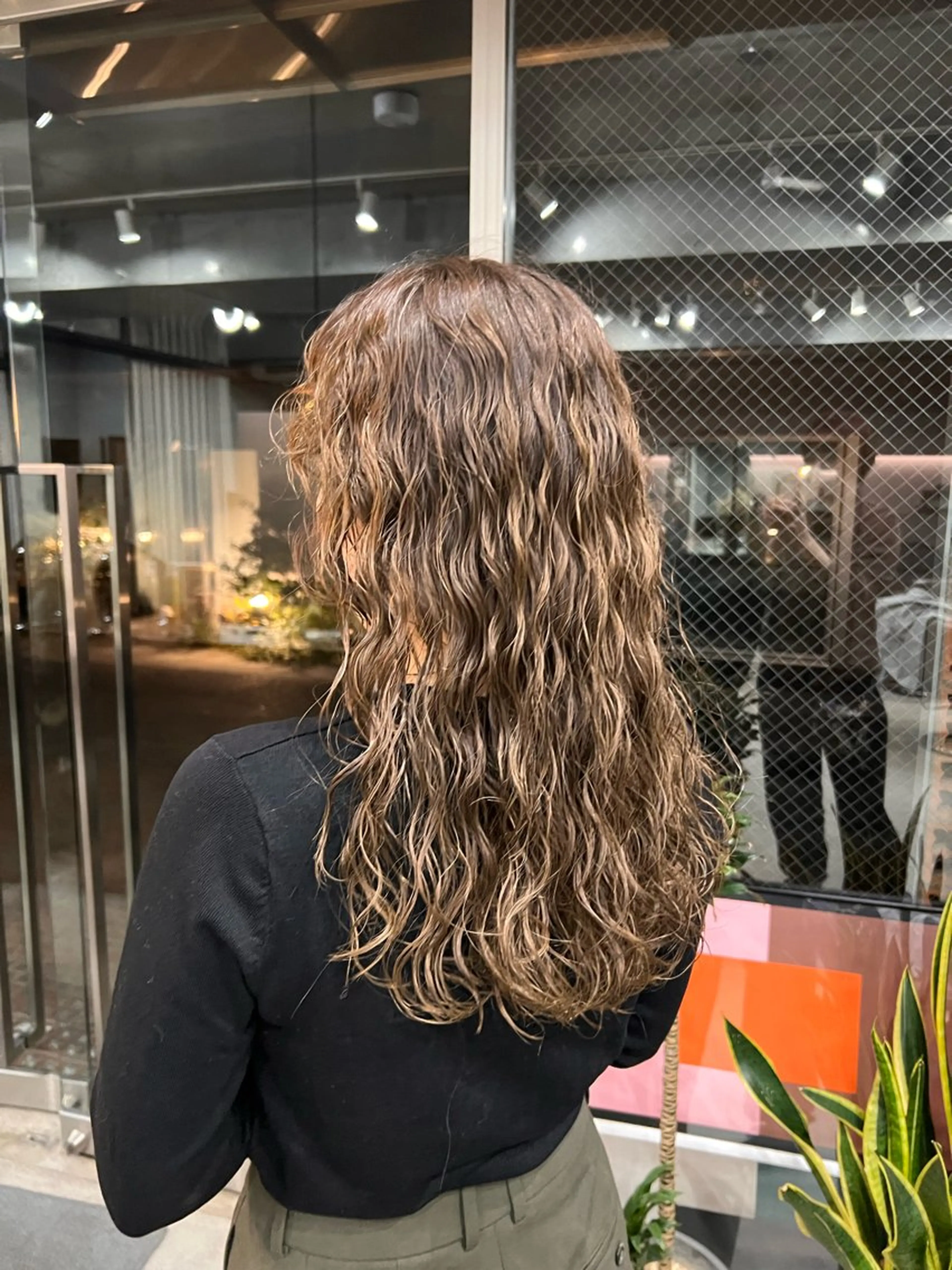 ロング パーマ レイヤーカット/ パーマ‪/表参道のヘアスタイル