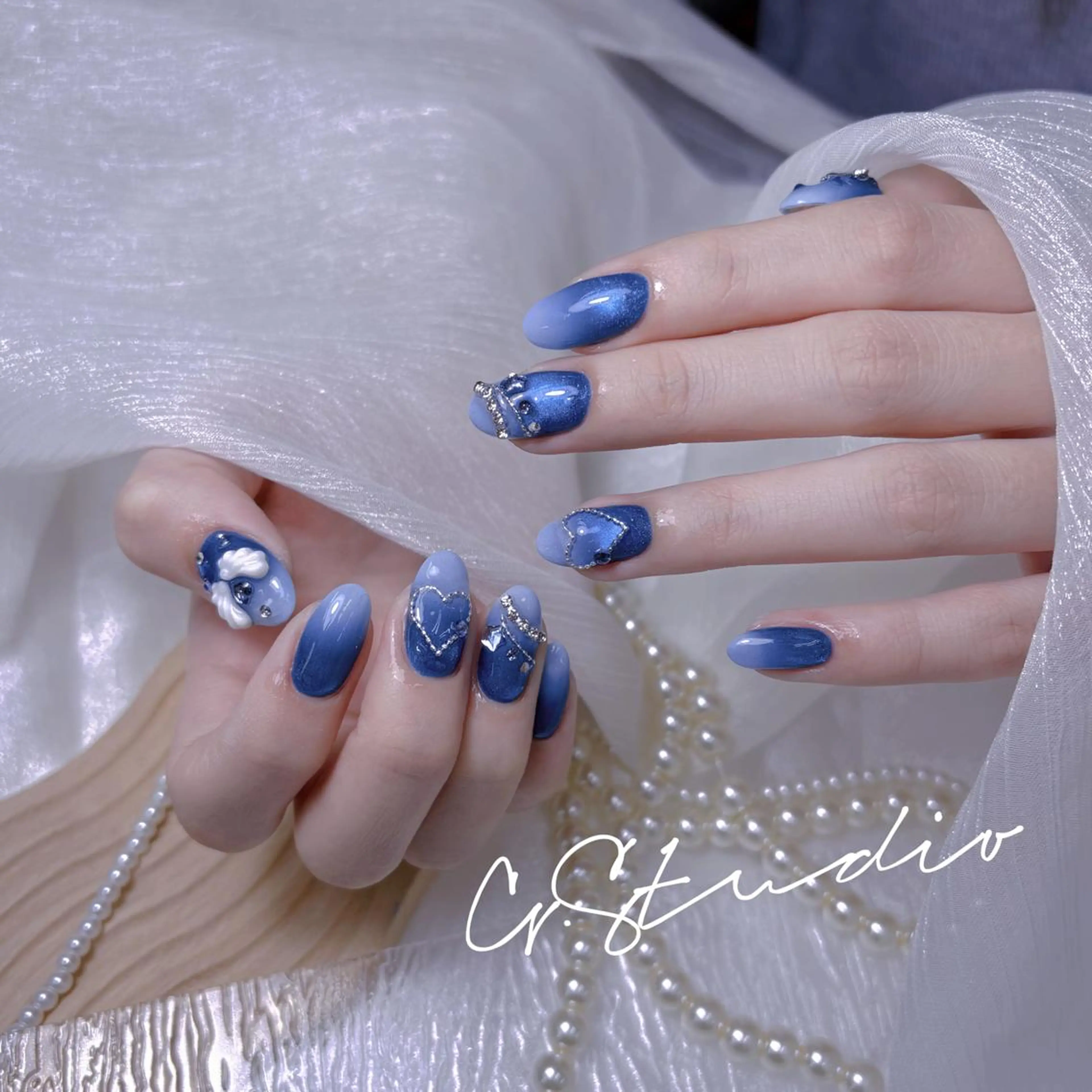 ネイル ハンドネイル ハンドケア Tina 。のネイルデザイン