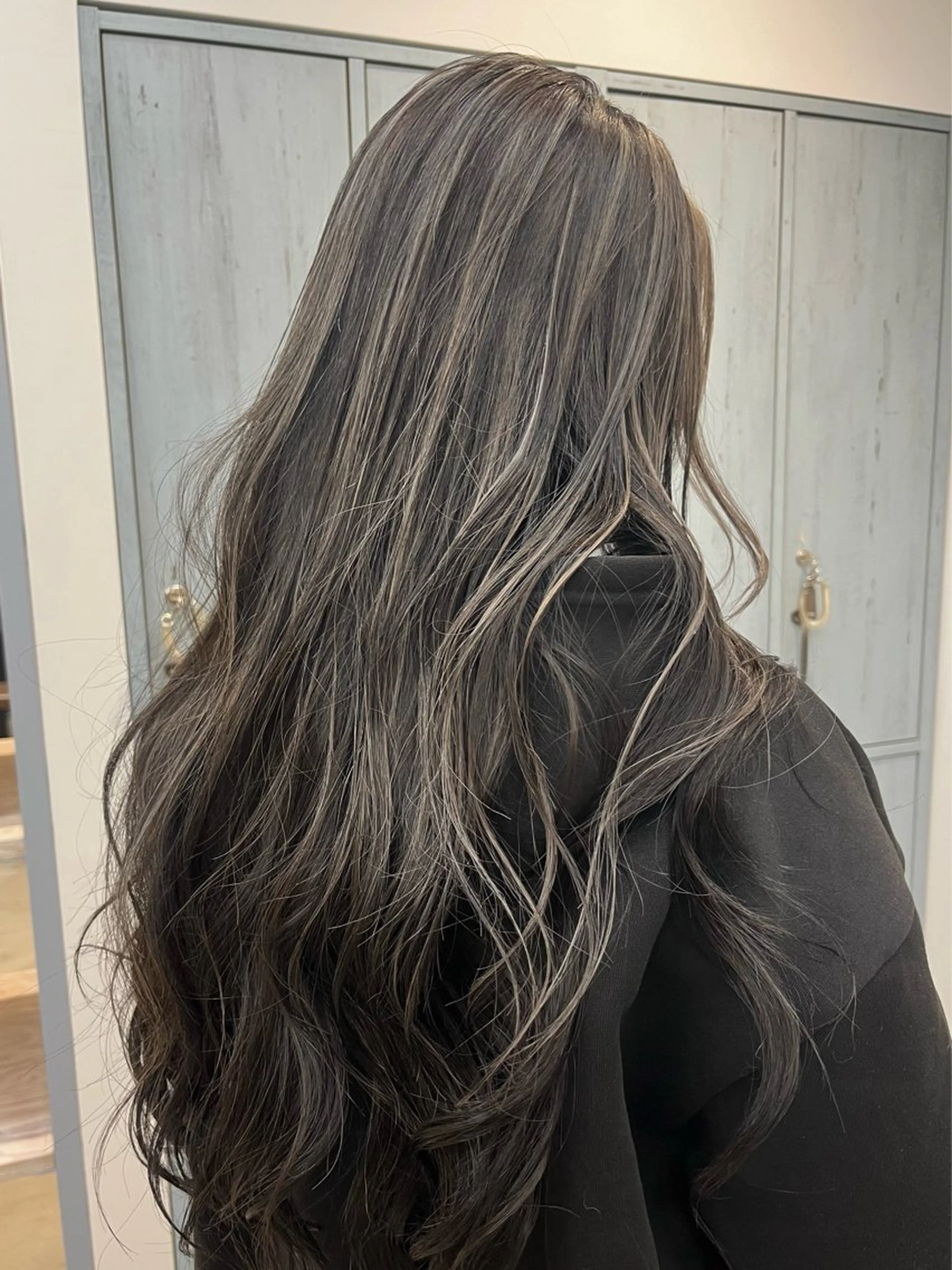 ロング ハイライト レイヤーカット ヘアカラー YUME/ブリーチ /カットモデル募集中のヘアスタイル