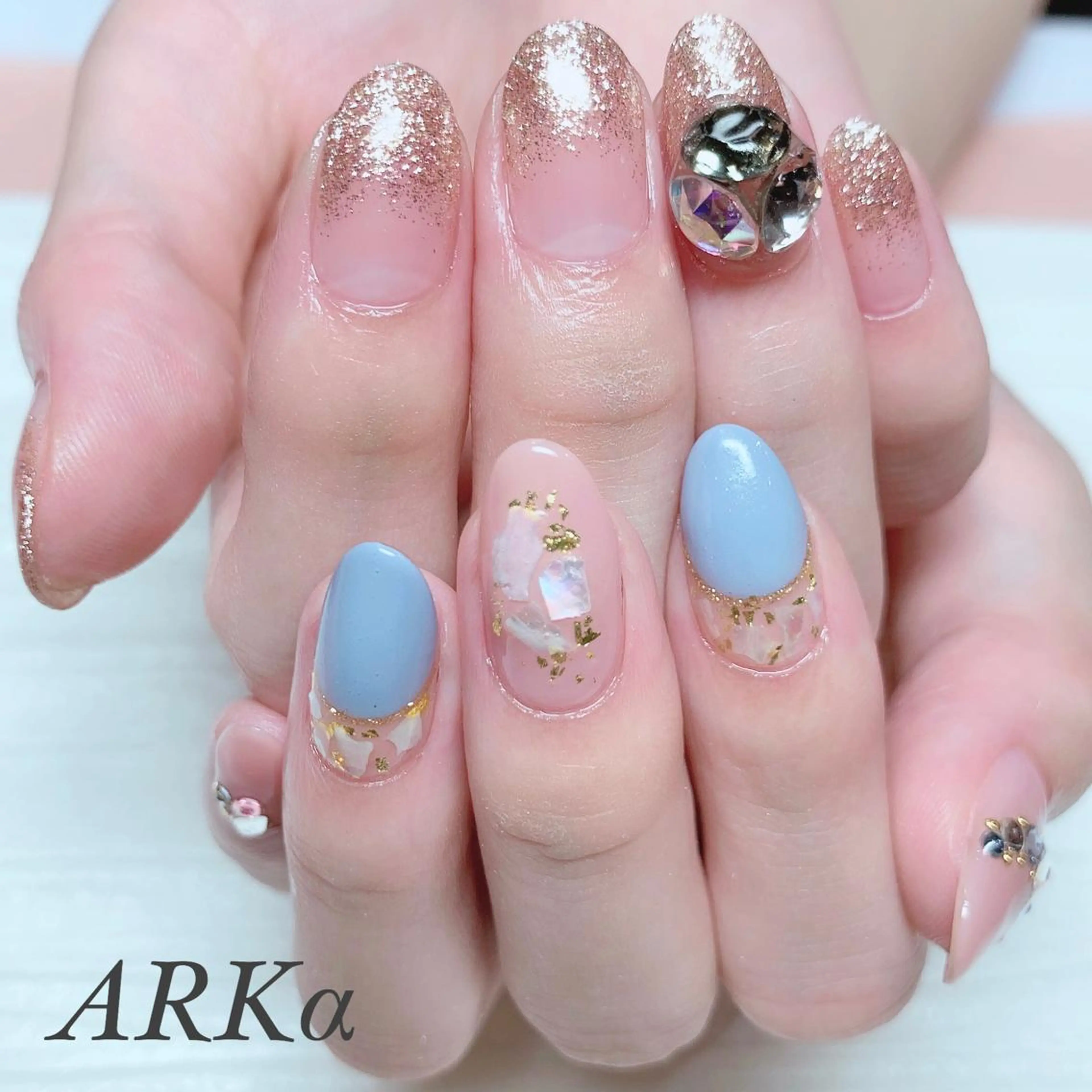 ネイル ストーンネイル ハンドネイル Nailsalon ARKαのネイルデザイン