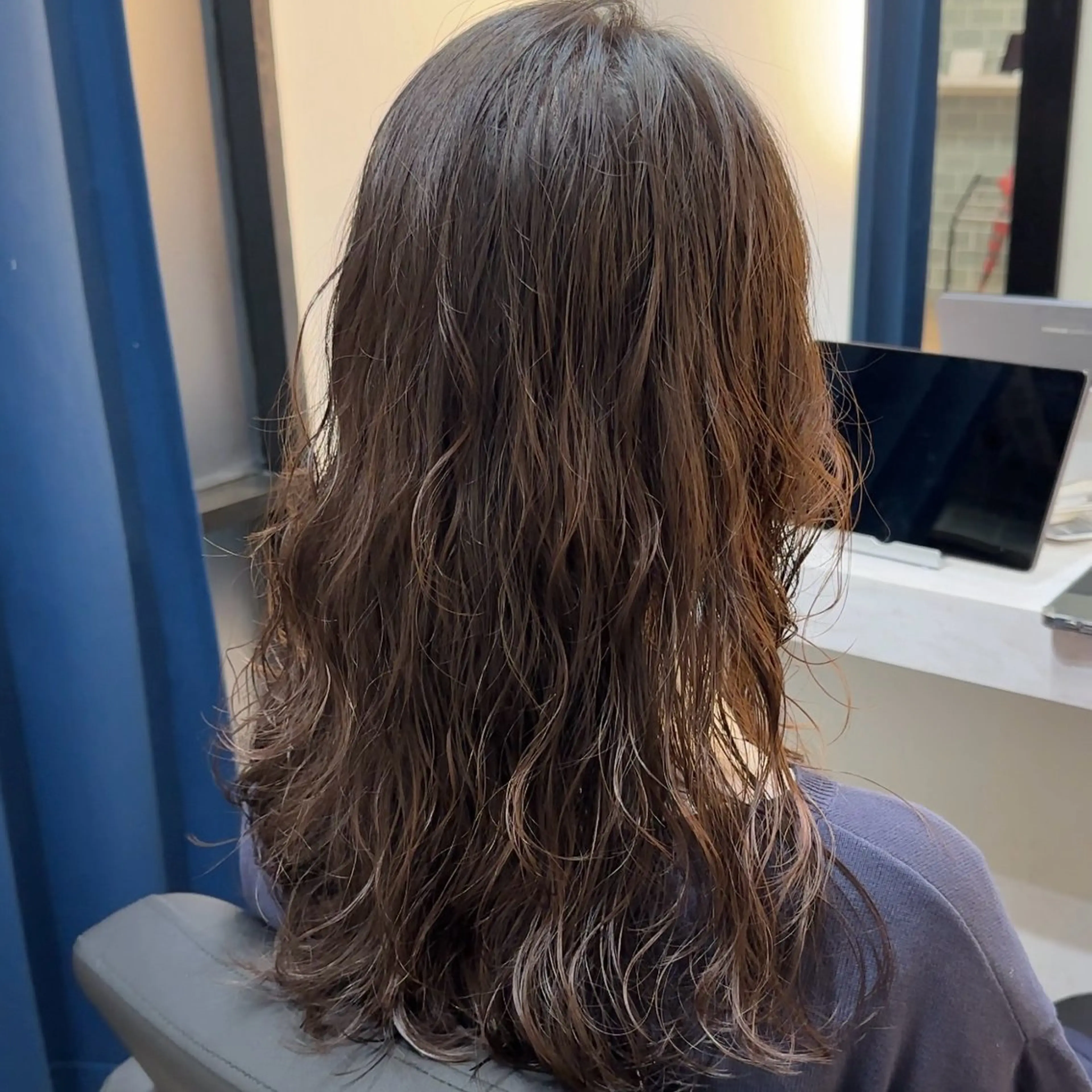 ロング パーマ ロング FBeauty 青山店所属・パーマ特化美容師 表参道のヘアスタイル