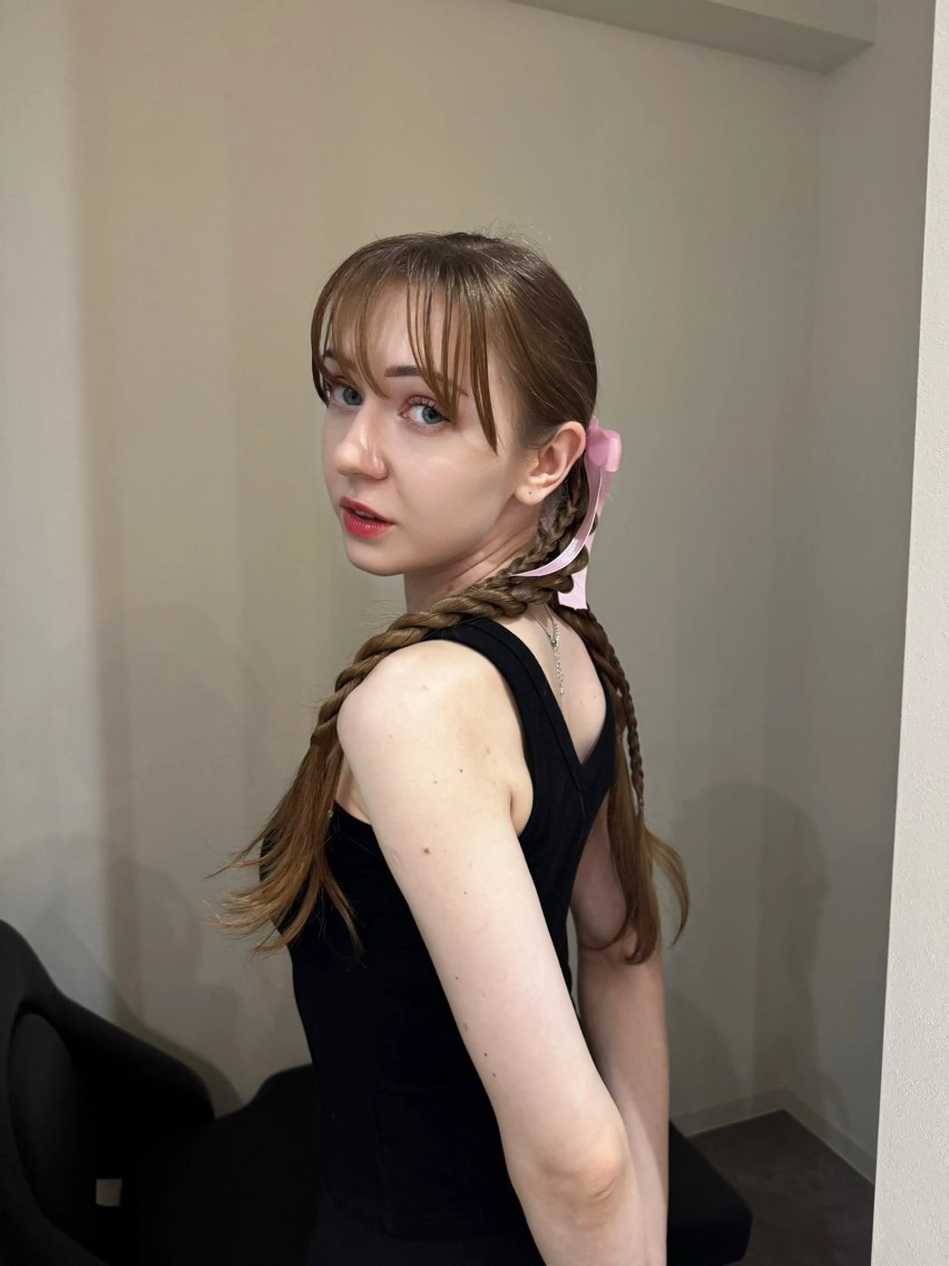 ロング カラー newi remi🖤のヘアスタイル