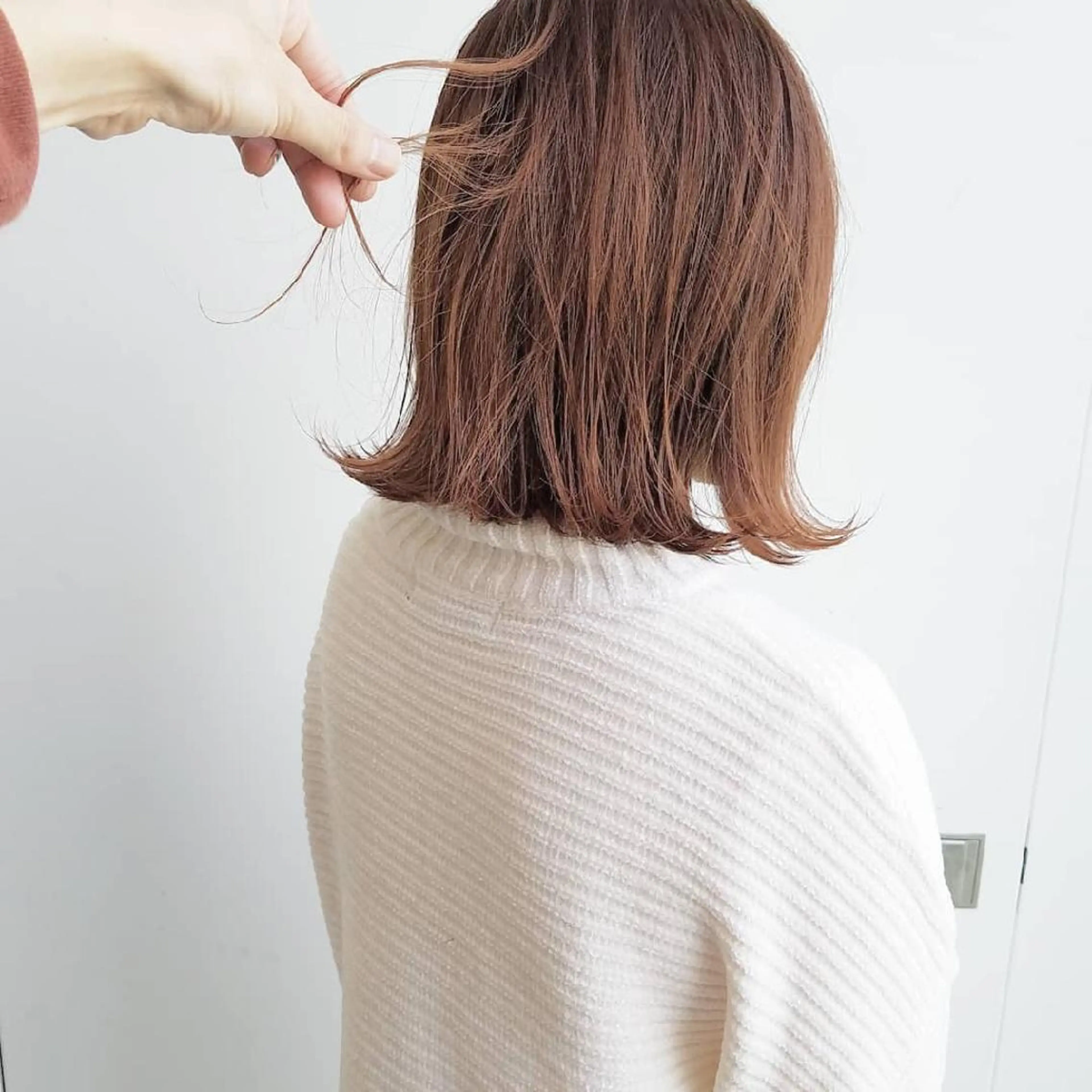 ミディアム カラー ボブ iplus✴ まつげ、眉毛、耳つぼのマツエク・マツパデザイン