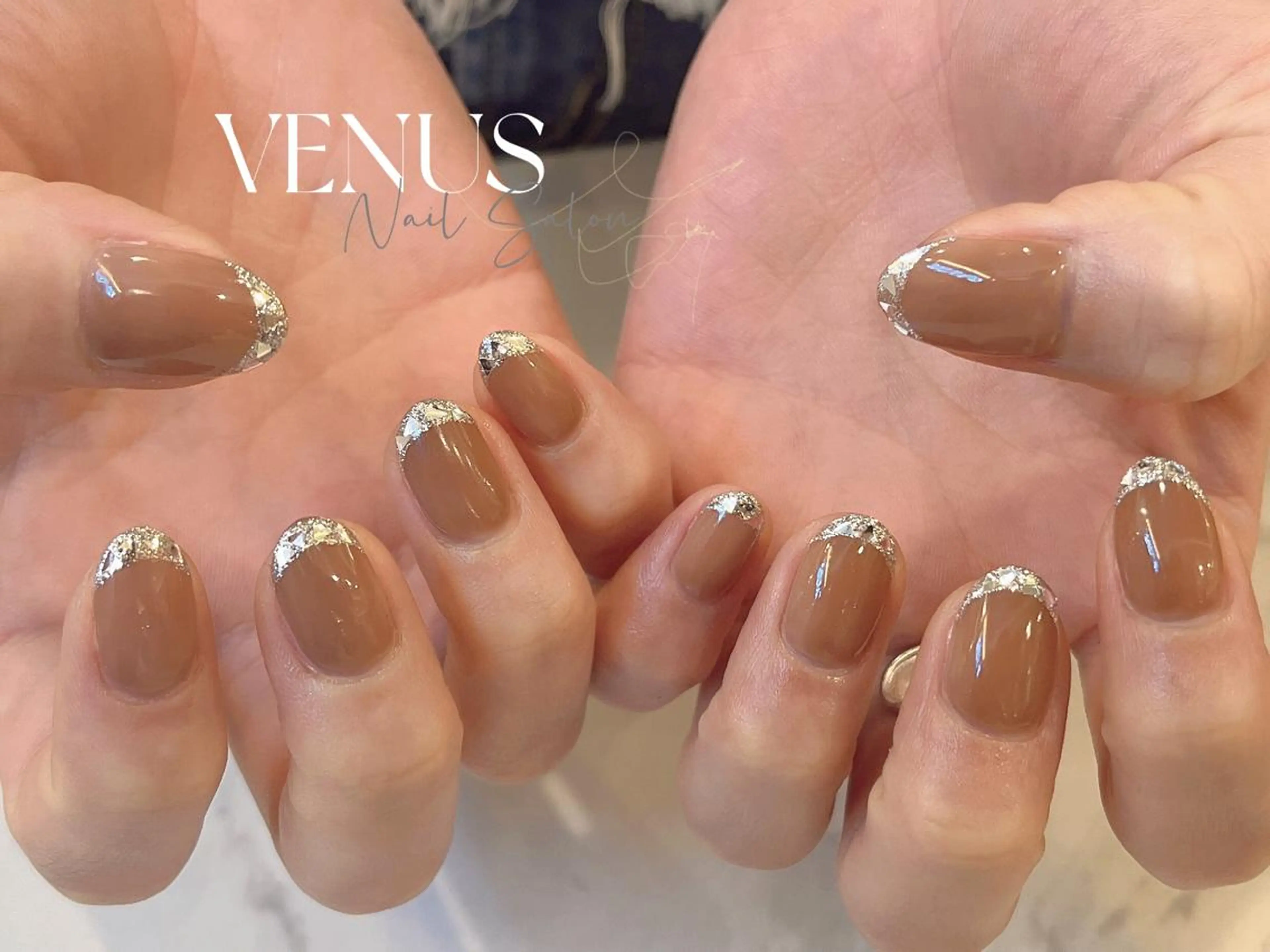 ミディアム VENUS Nail ★池袋徒歩2分のネイルデザイン