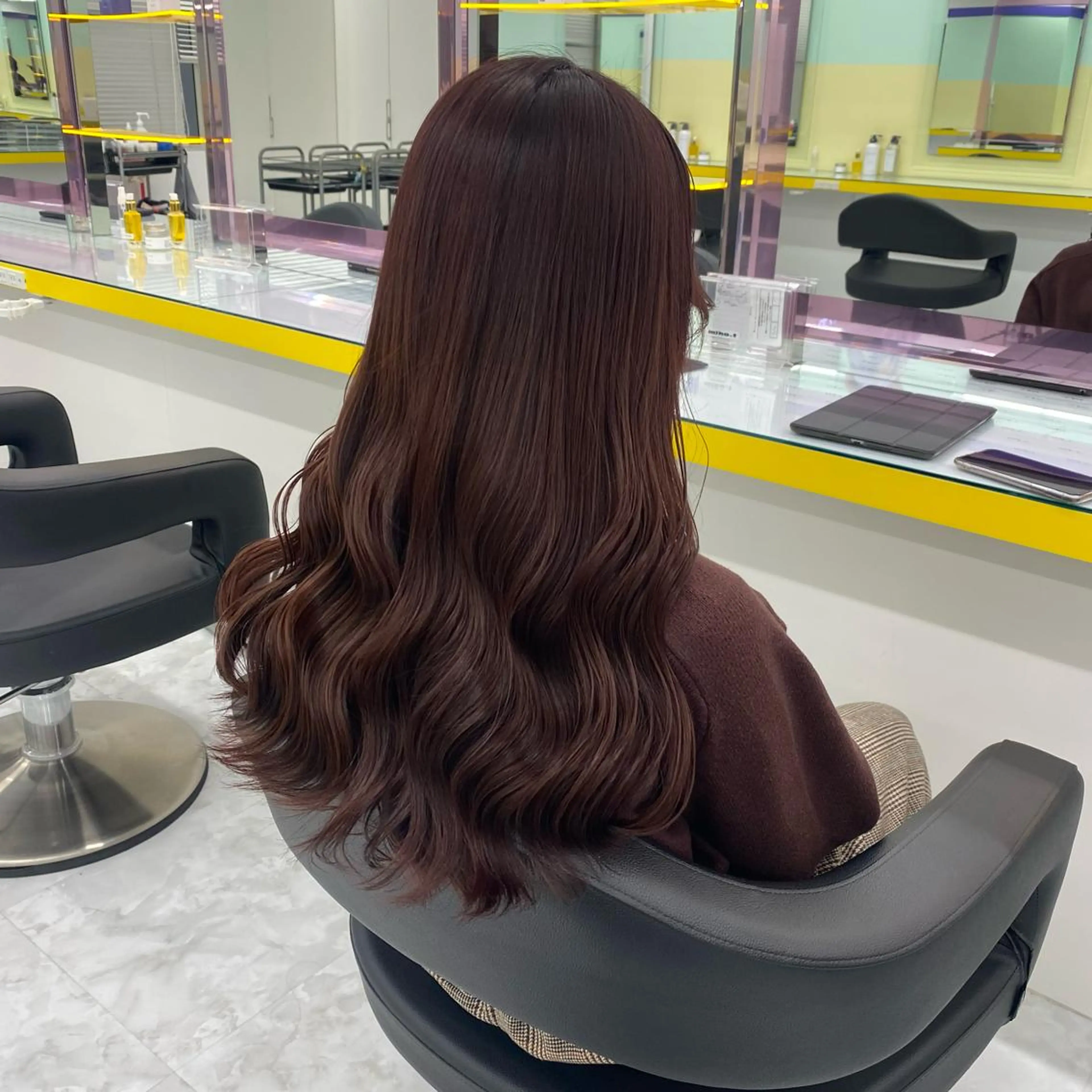 ミディアム カラー パーマ ヘアアレンジ メンズ キッズ ネイル マツエク・マツパ アイブロウ ブラウンカラー ピンクカラー ピンクブラウン カラーマツエク ブラウン Lumo所属・💖横浜ブリーチなし 💖MIHOのヘアスタイル