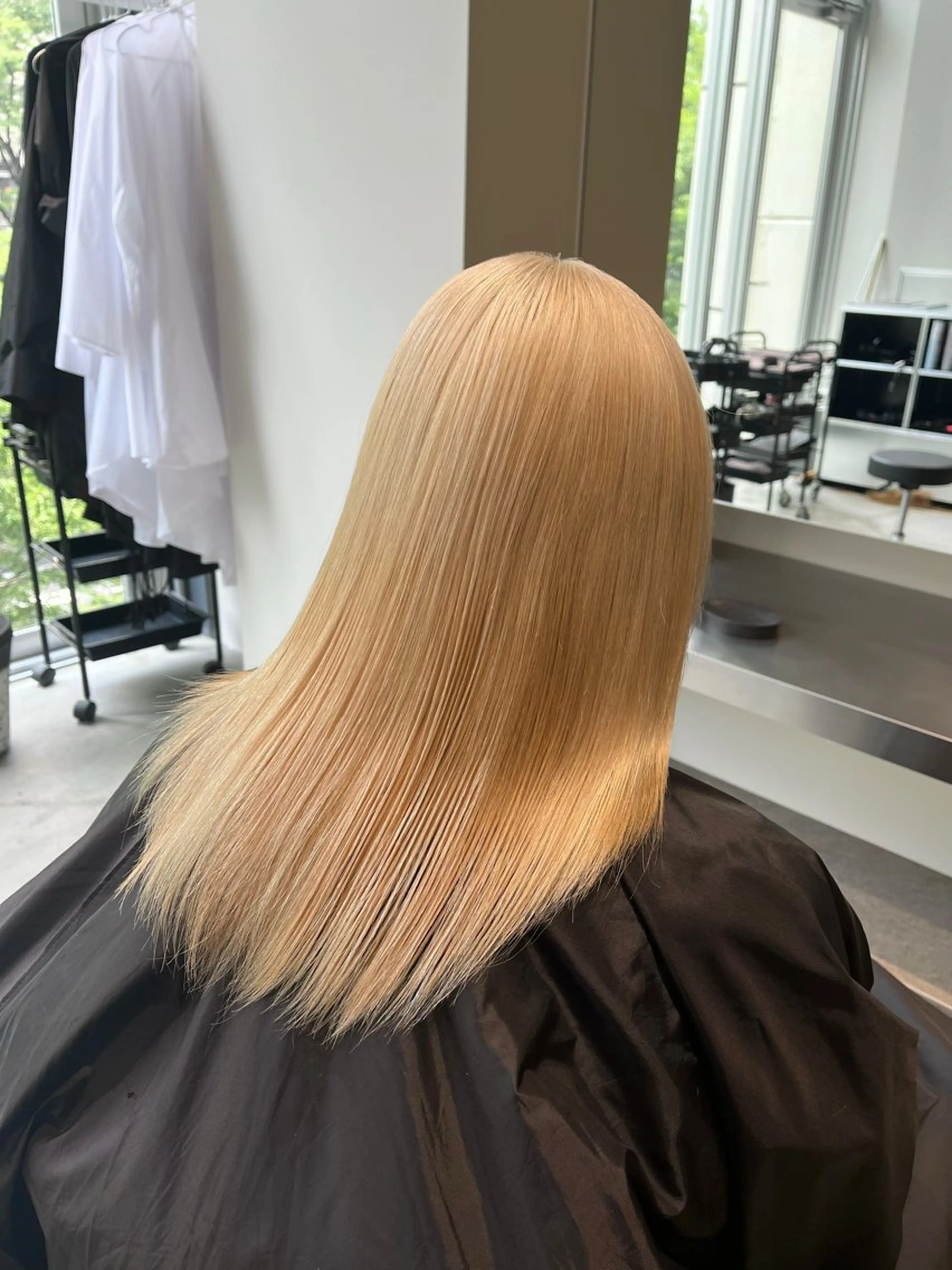 セミロング ヘアカラー ハイトーン/髪質改善 ダブルカラー/名古屋のヘアスタイル