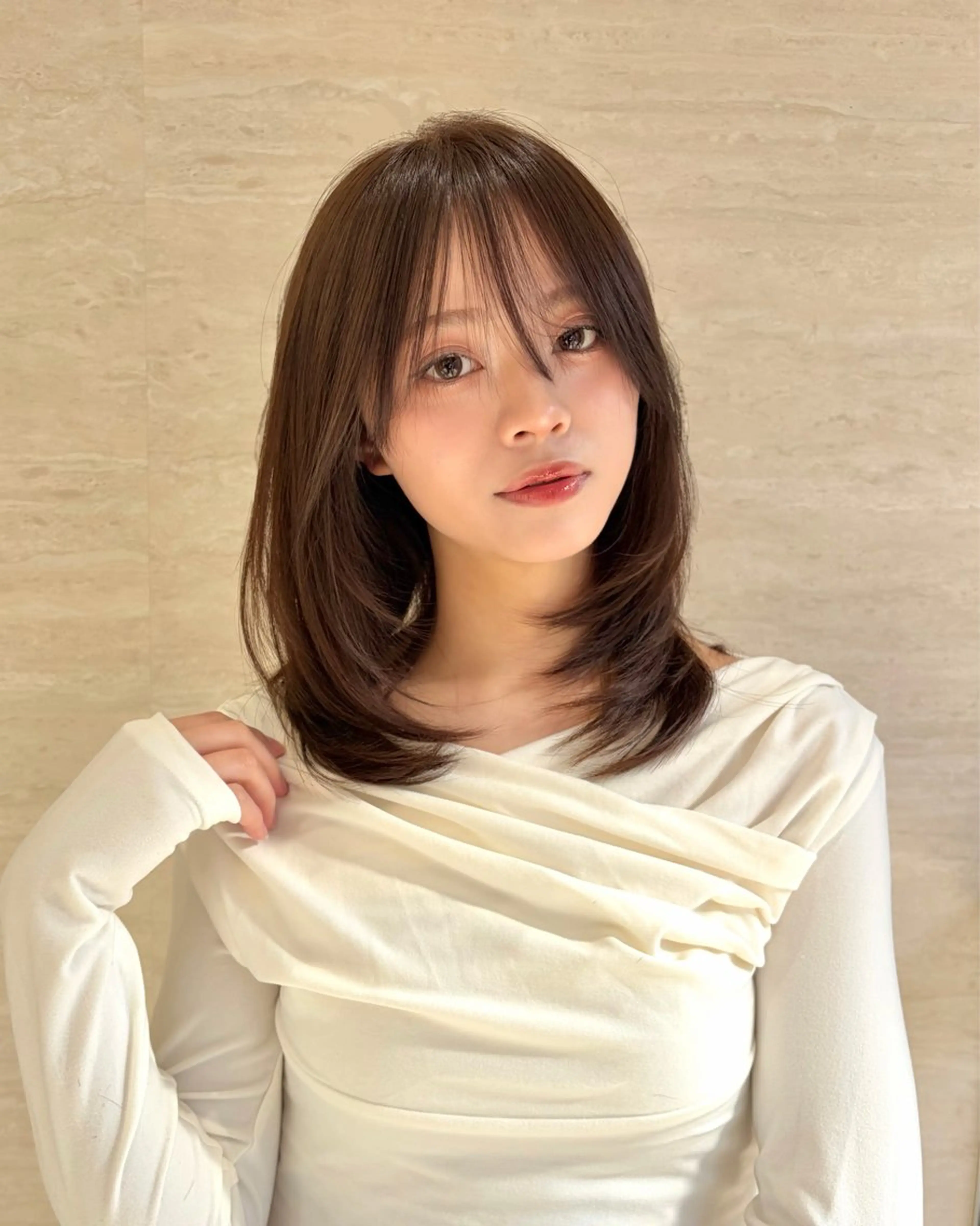 ミディアム レイヤーカット カット ヘアカラー トリートメント PULSE yokohama所属・横浜駅/韓国レイヤー カット/髪質改善のヘアスタイル