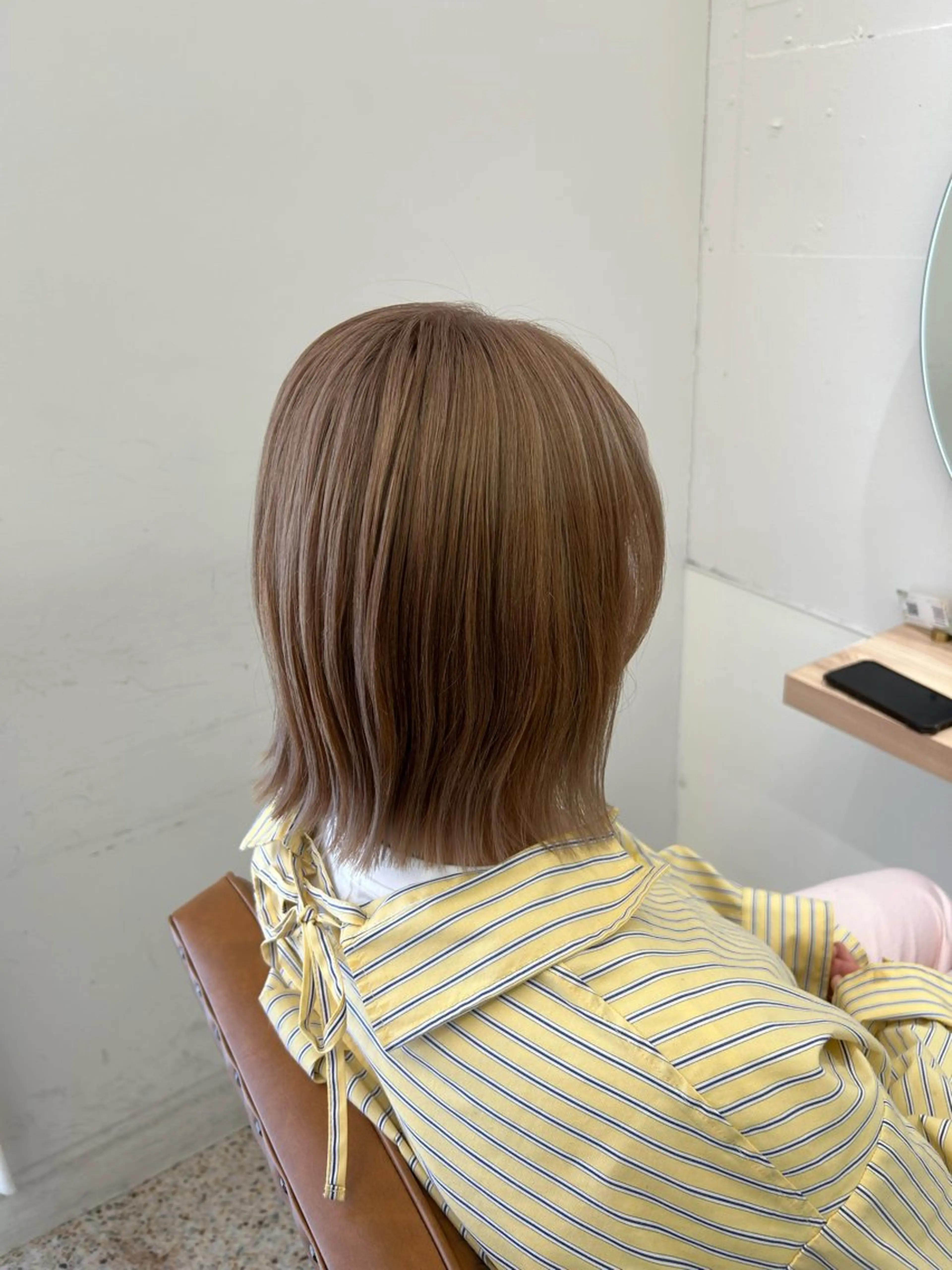 ミディアム カラー 切りっぱなしボブ ブリーチ ボブ unica by milly 【緑地公園】所属・大野 優希のヘアスタイル