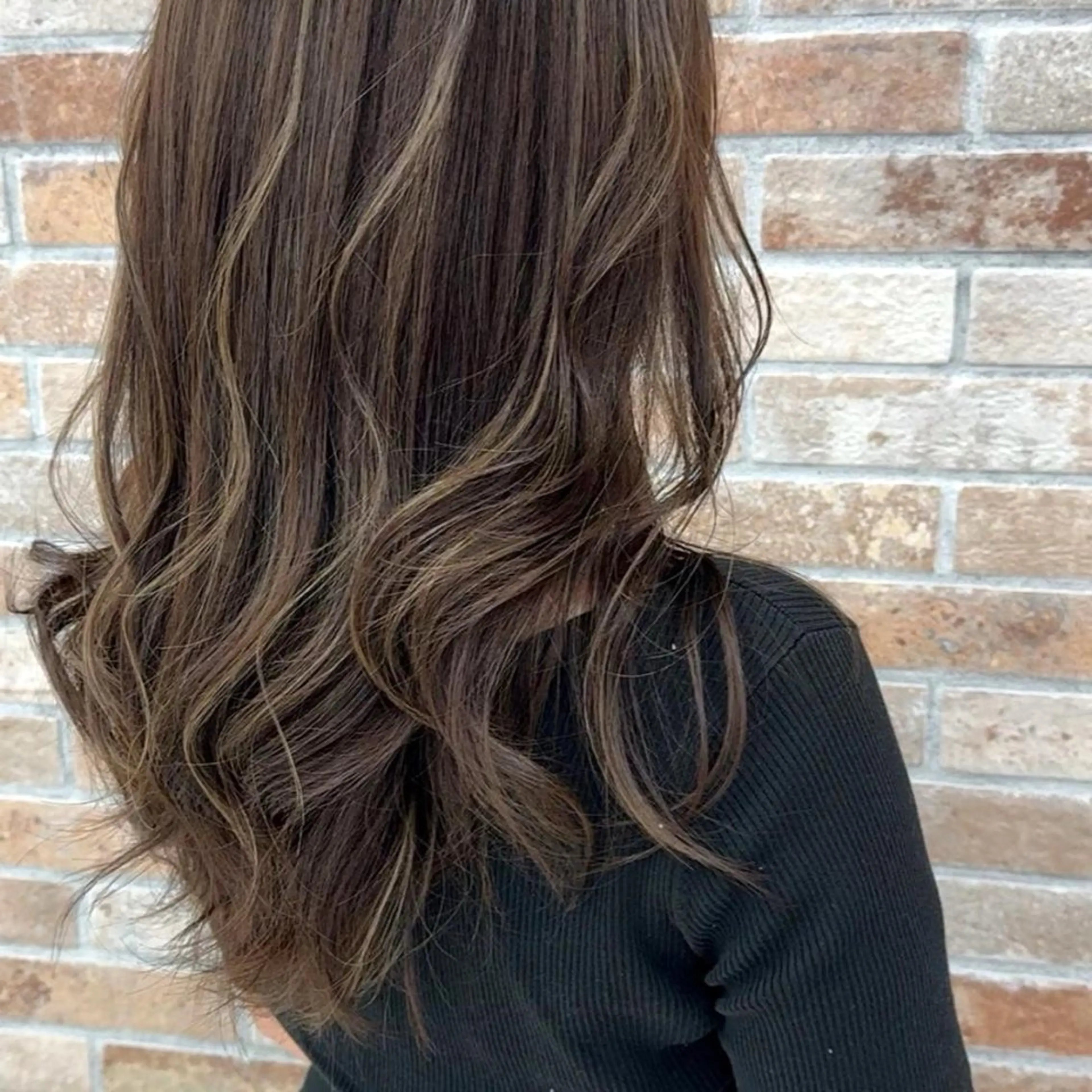 セミロング カラー 湯浅 了一のヘアスタイル