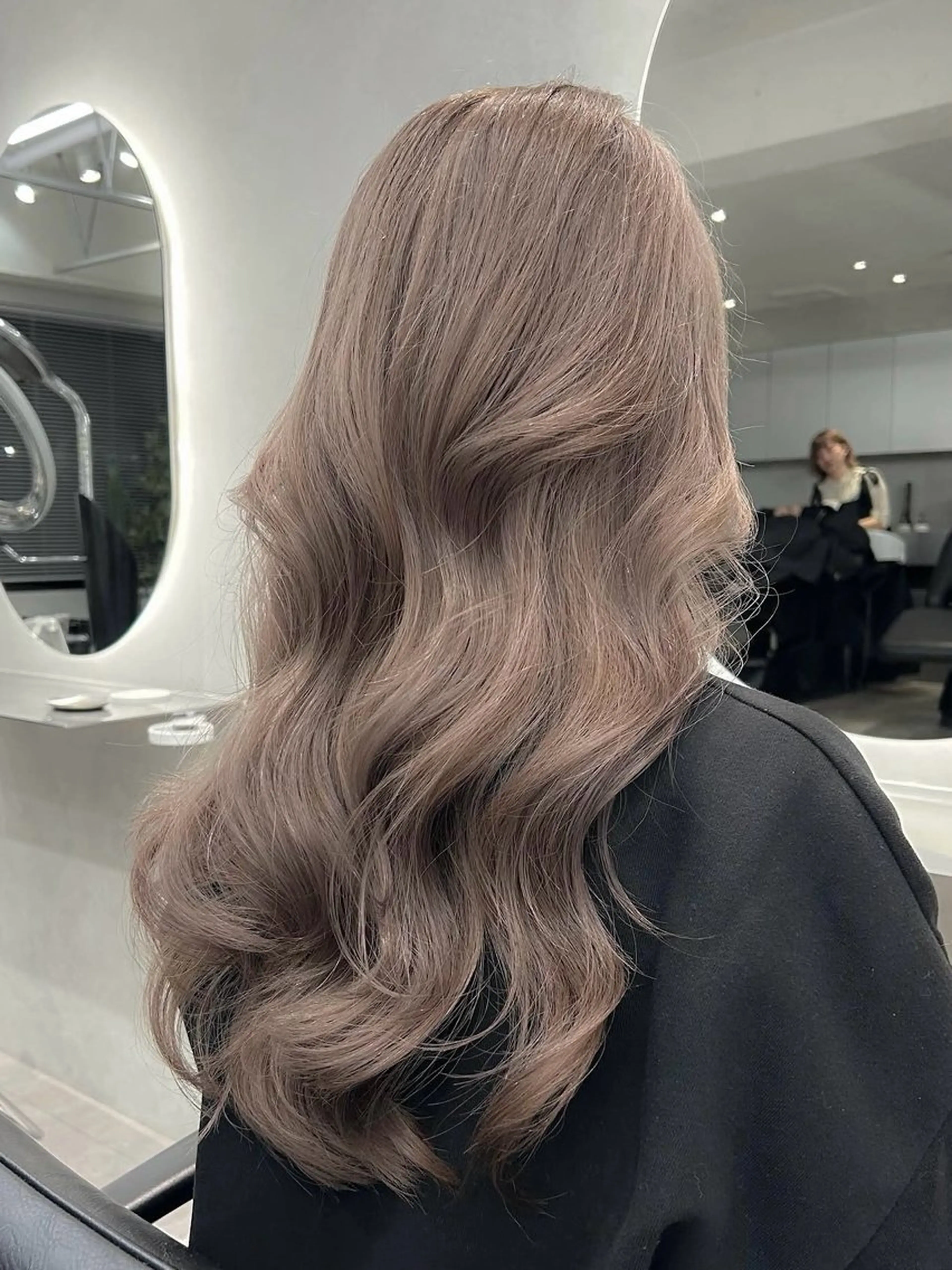 セミロング ONYX 表参道所属・ショート/ボブ/似 合わせ/顔周りカットのヘアスタイル