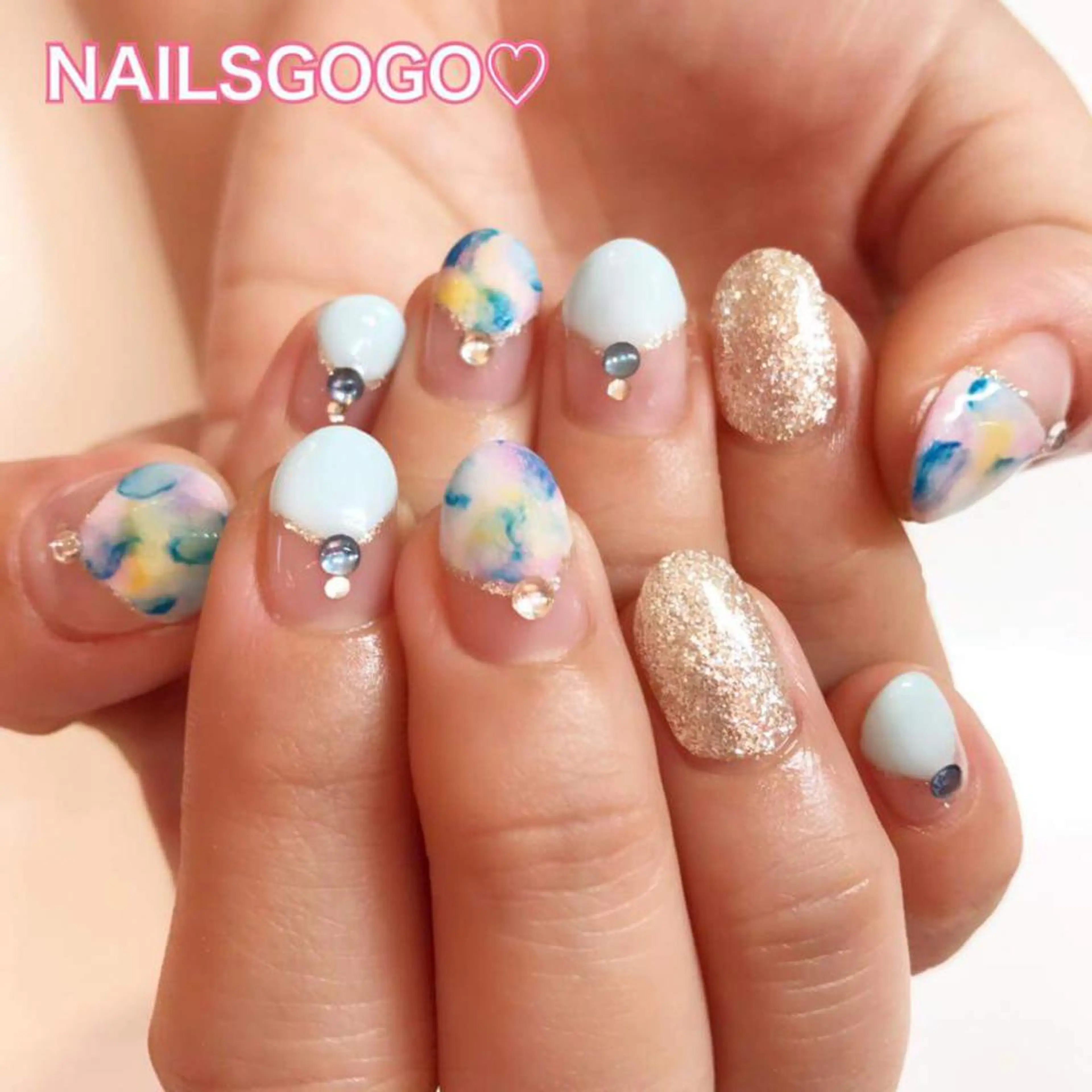 ミディアム カラー ネイル NAILSGOGO shibuyaのネイルデザイン