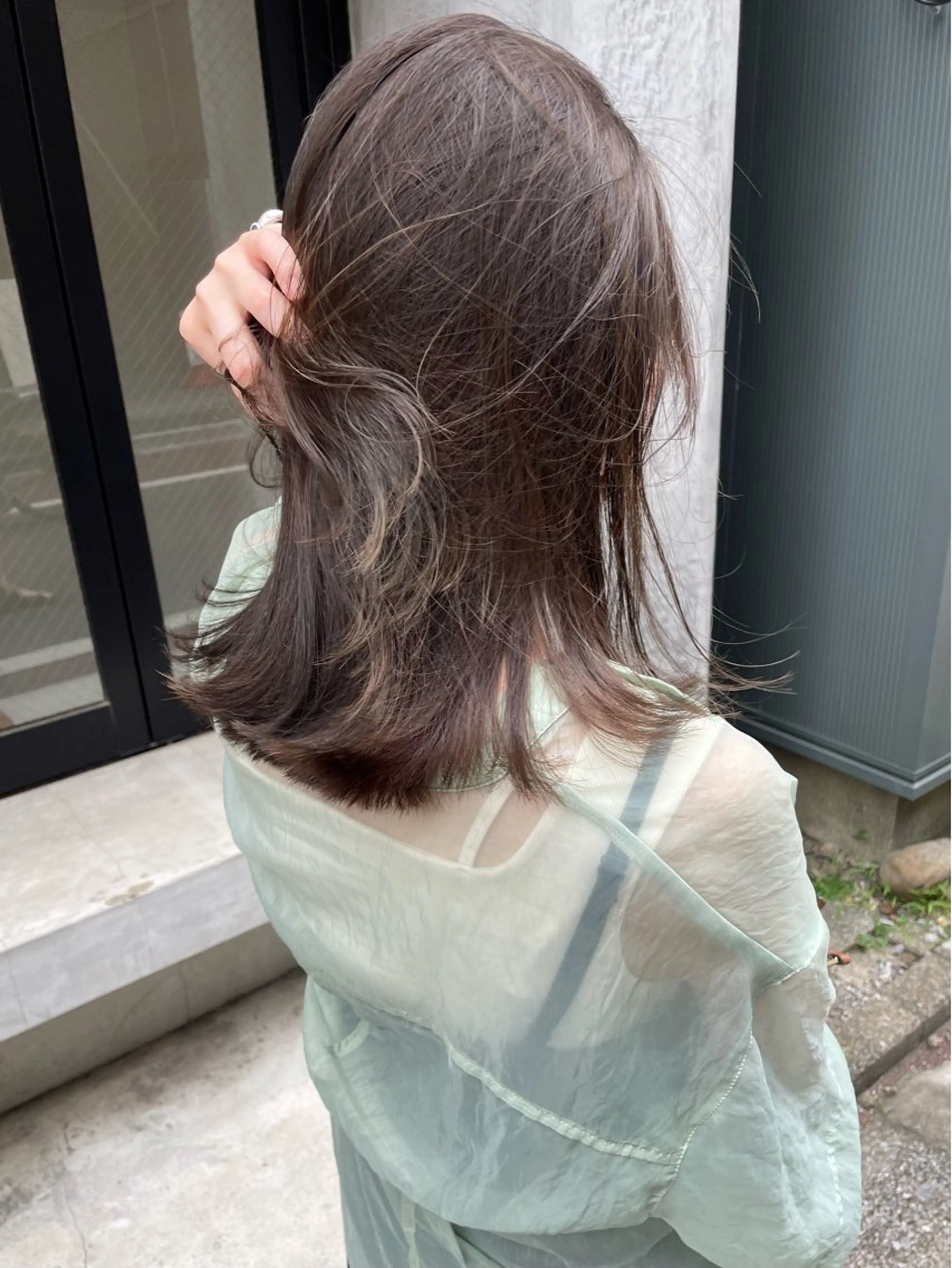 ミディアム カラー カット ヘアカラー トリートメント 🩰オリーブ/ ベージュ松本咲花🩰のヘアスタイル