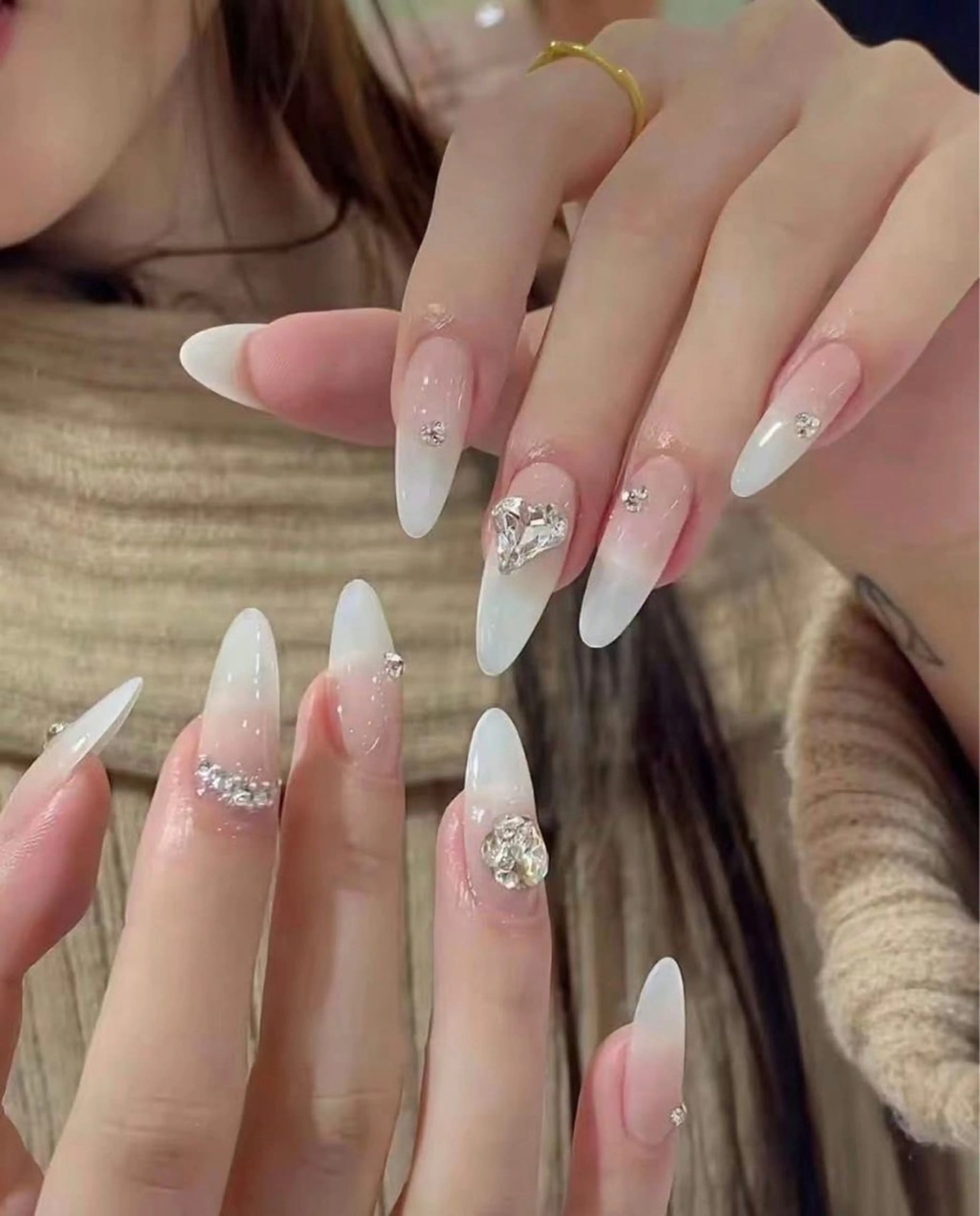 ネイル ハンドネイル T-lee Nailsalonのネイルデザイン