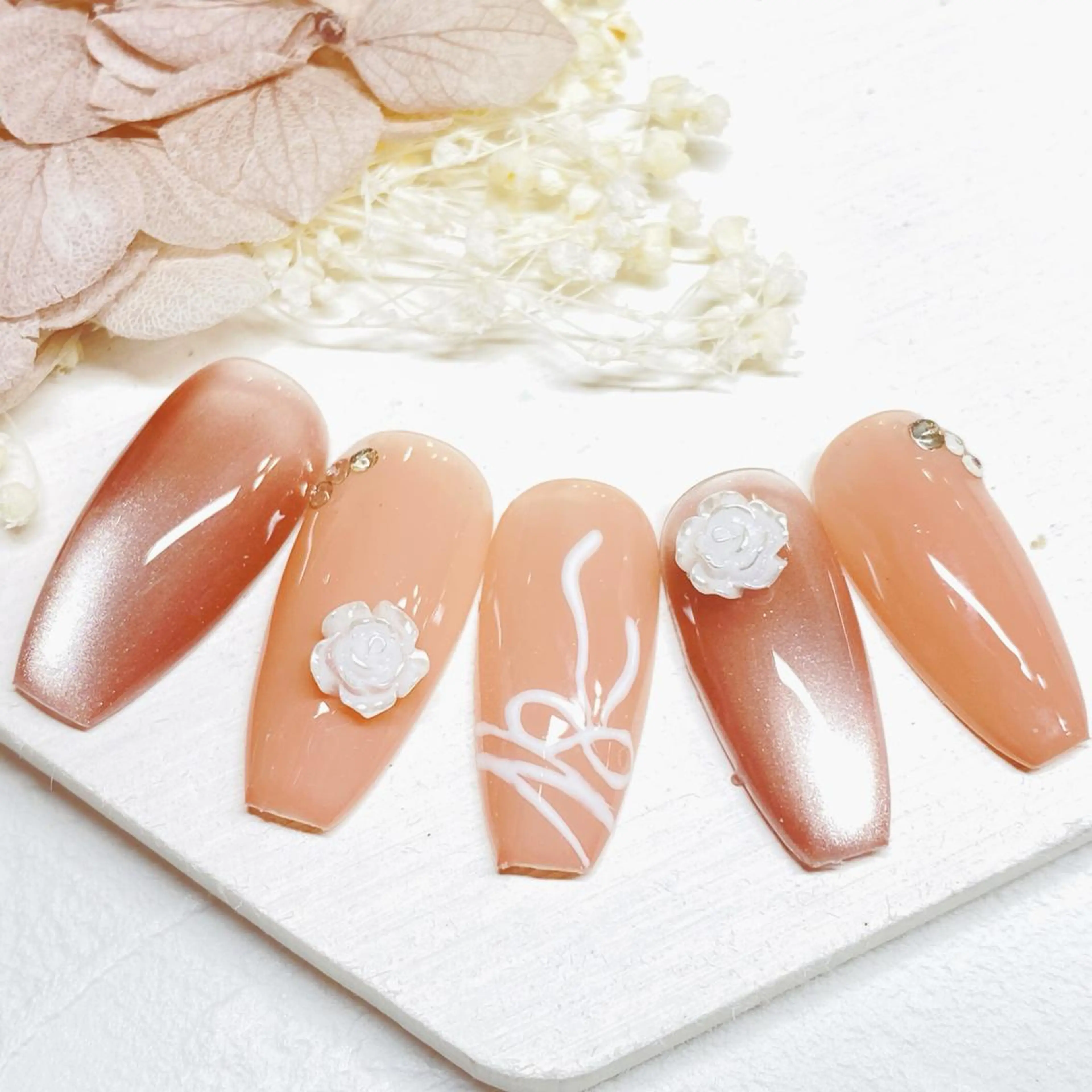 ネイル ジェルネイル ソフトジェル zina 千葉2nd NONのネイルデザイン