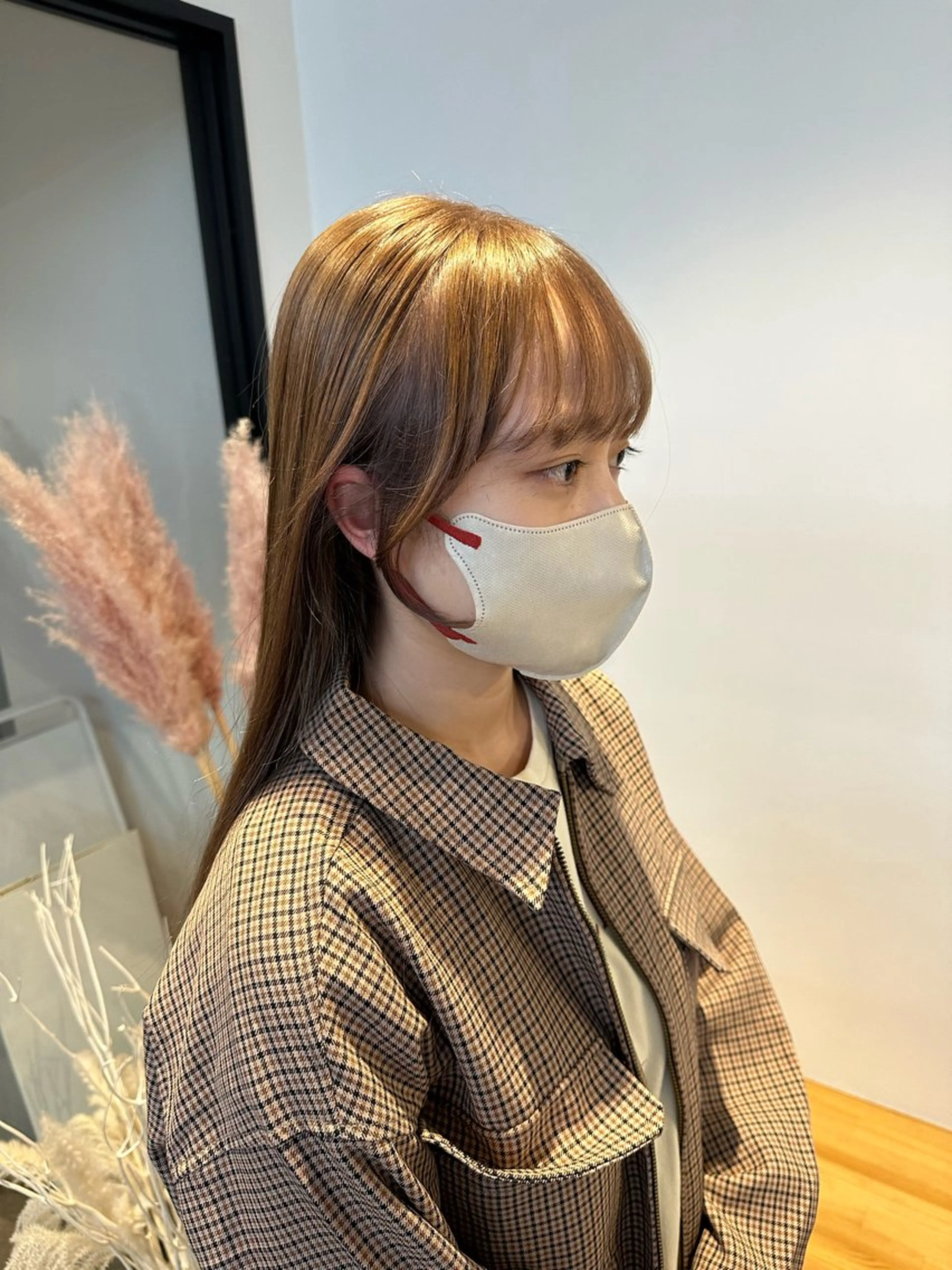 セミロング カラー yuika .のヘアスタイル