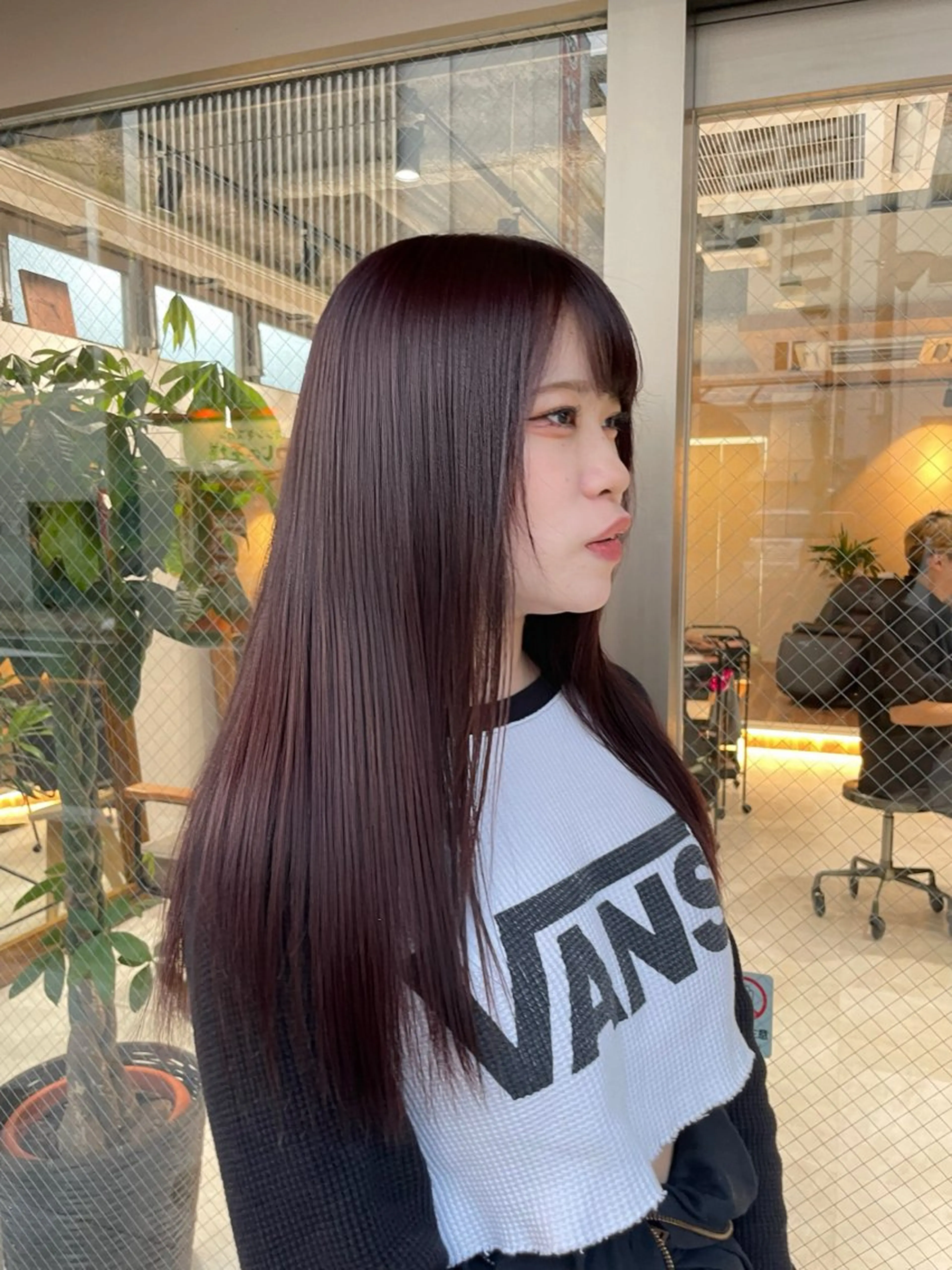 ロング カラー ヘアカラー トリートメント 🍐透明感カラー🍐 レイヤーカットのヘアスタイル