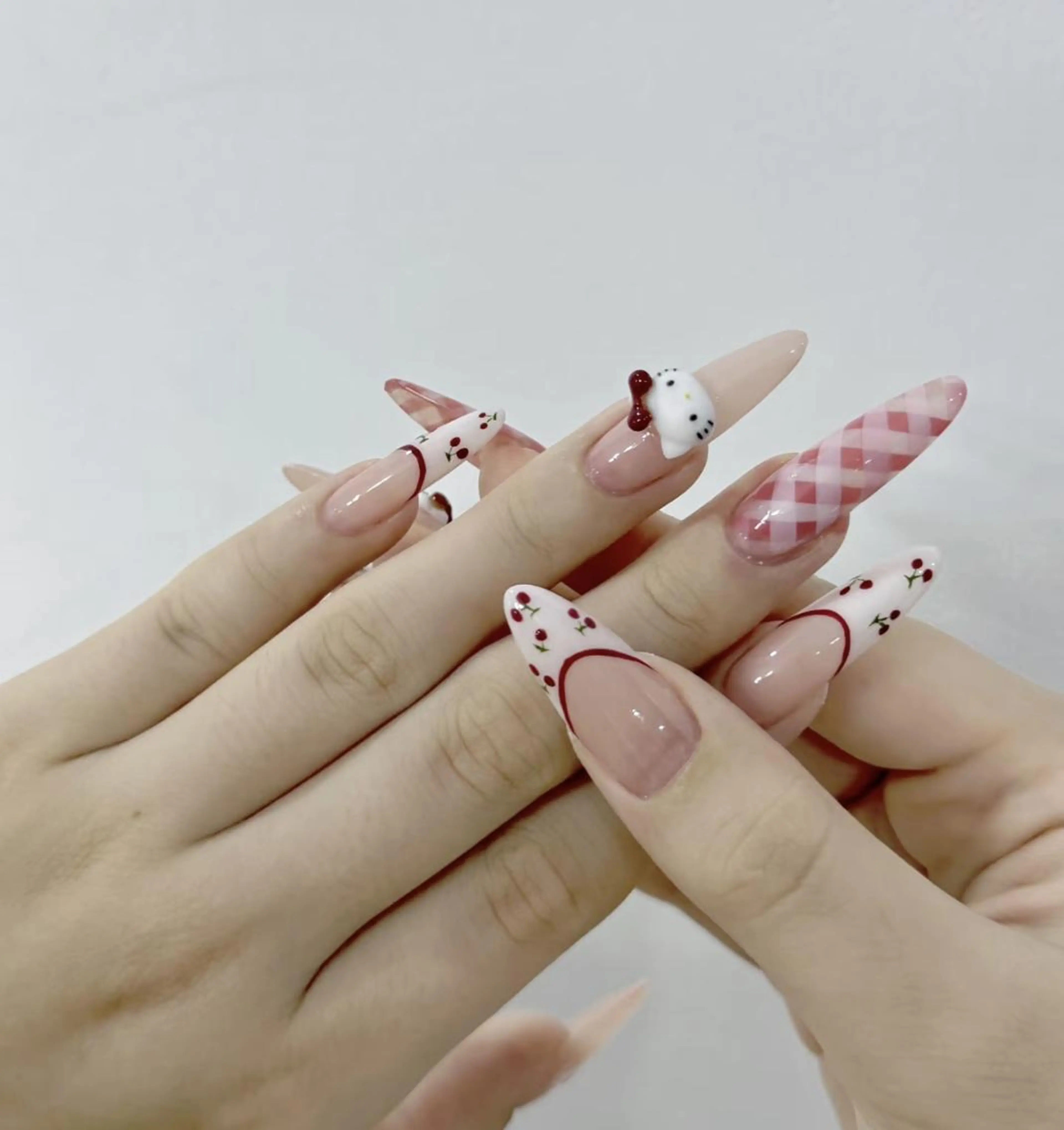 ネイル ハンドネイル 🎀 NaNa_nailのネイルデザイン