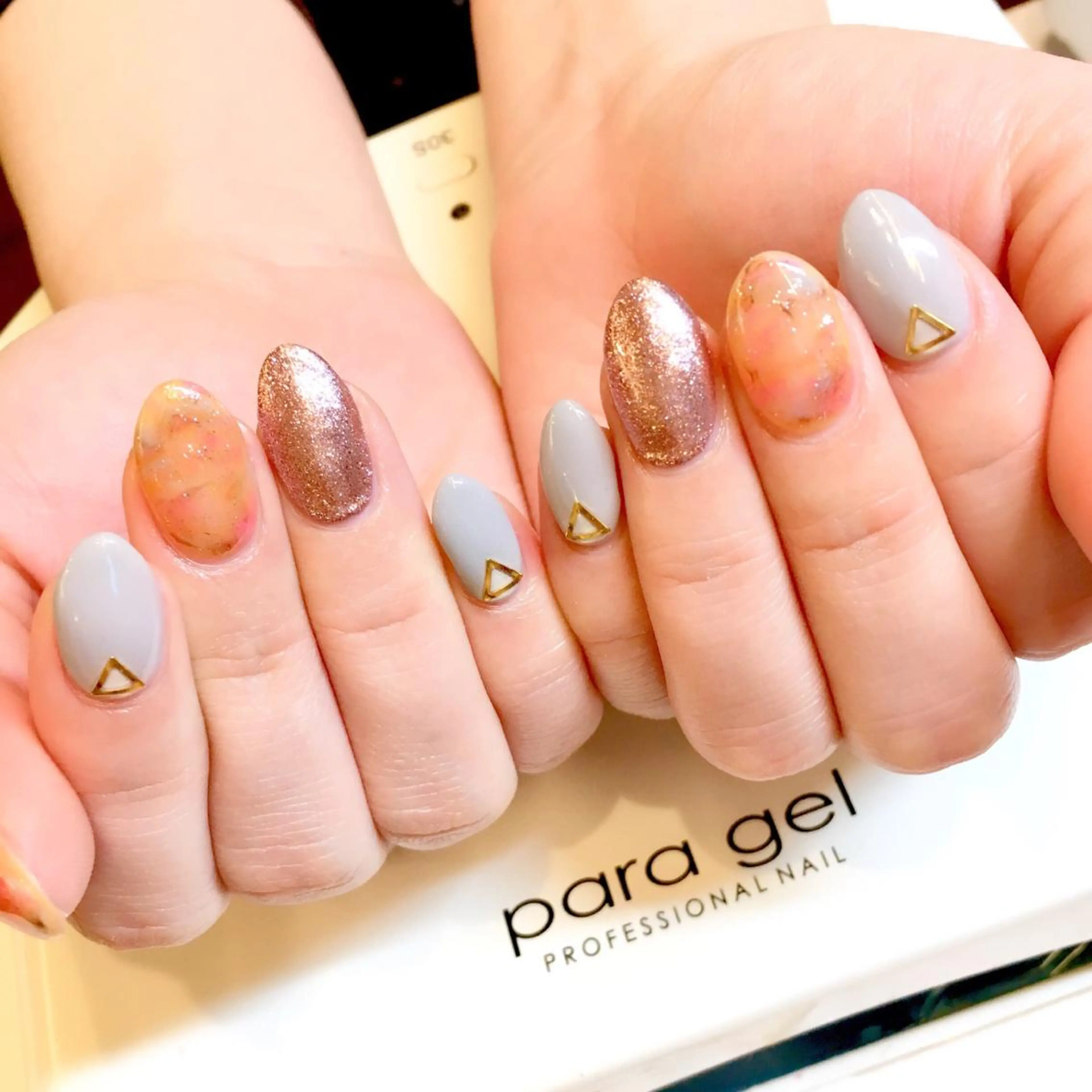 ネイル フットネイル ジェルネイル ミラーネイル パラジェル 春ネイル clover nailのネイルデザイン