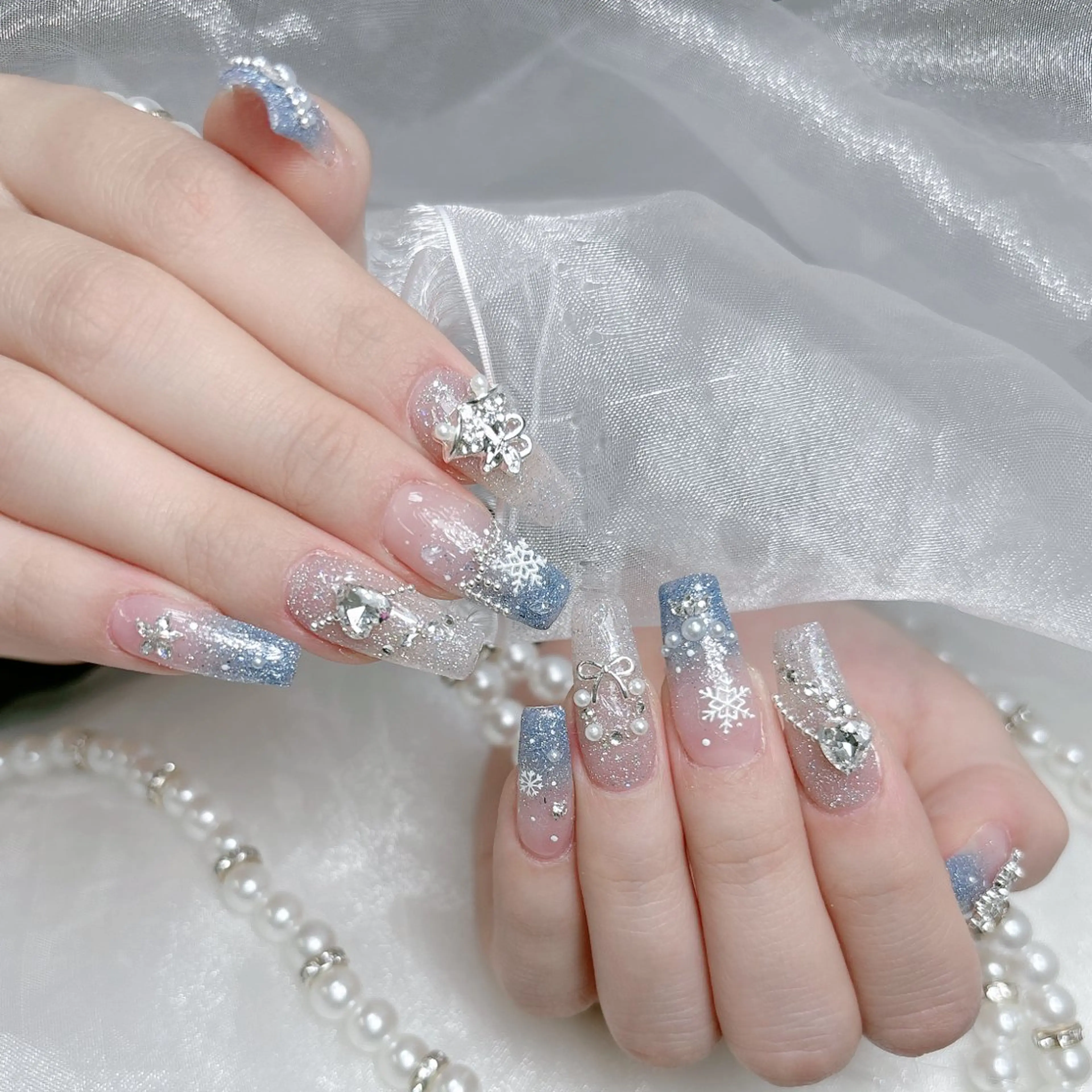 ネイル 成人式 ジェルネイル ロングネイル マグネットネイル ミディアムネイル ハンドネイル MoMoA Nail ネイル長さ出し専門店のネイルデザイン