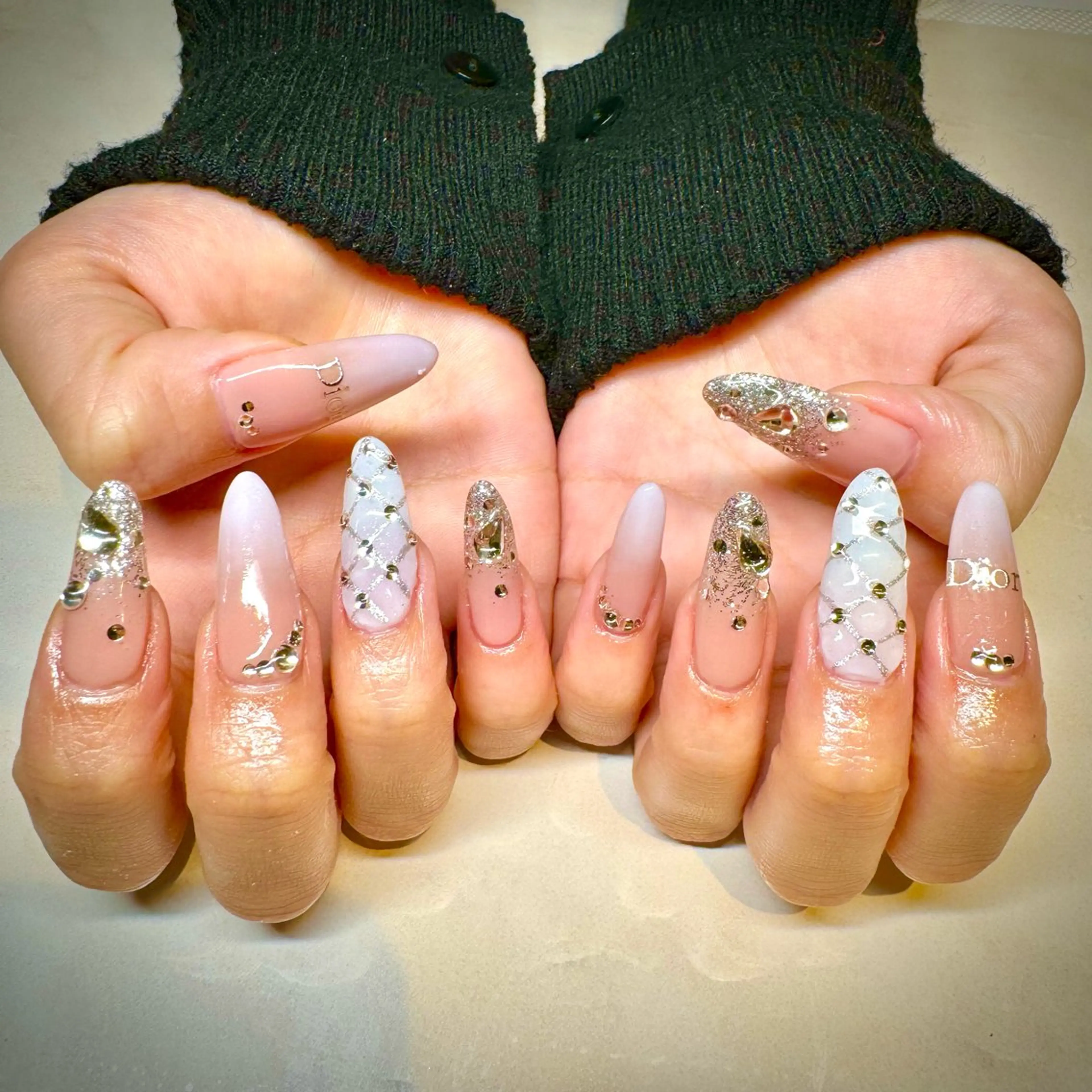 ネイル Ange blanc所属・Nail EAのネイルデザイン