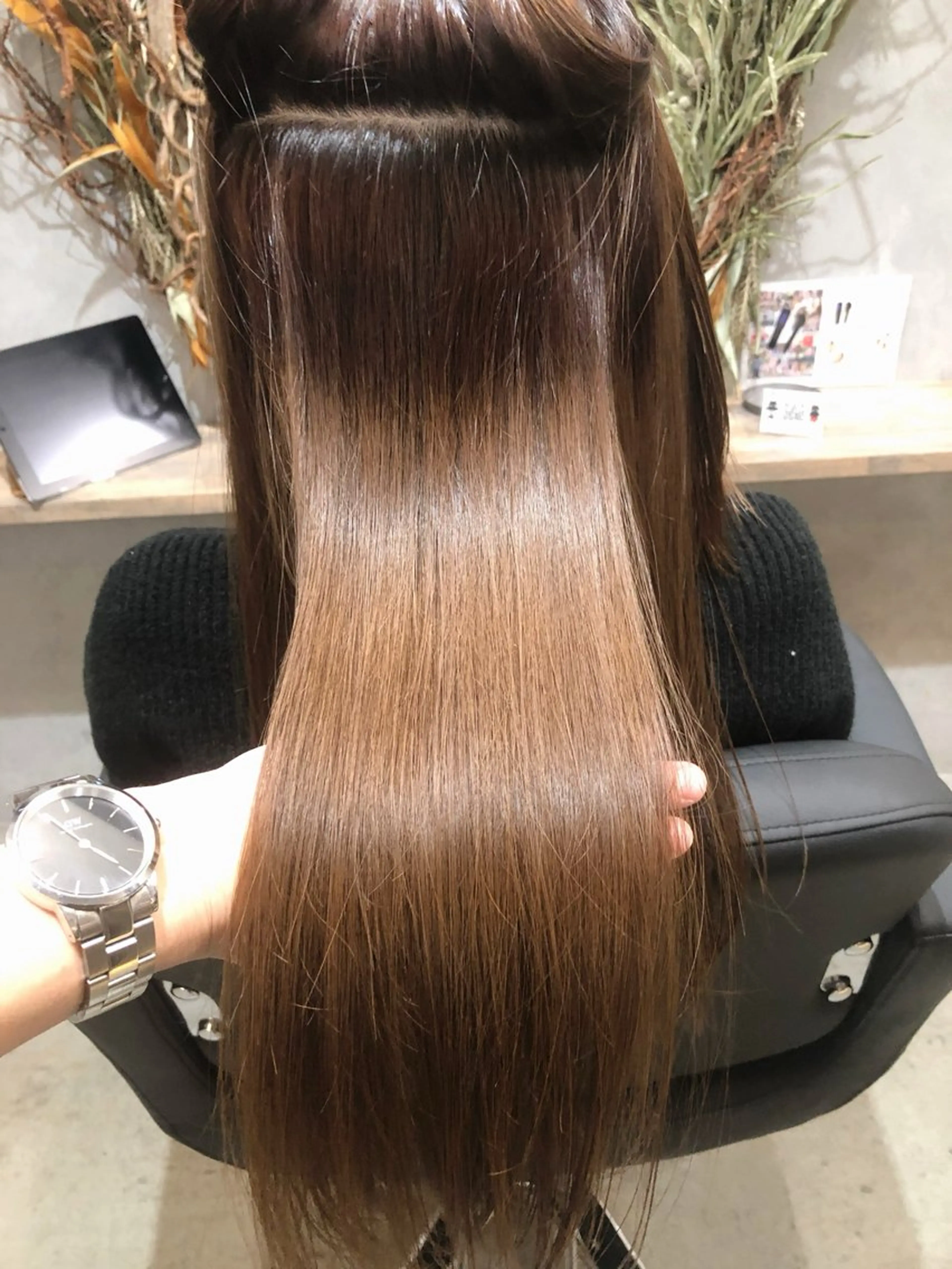 ロング カット 縮毛矯正 【髪質改善】 【酸性ストレート】のヘアスタイル