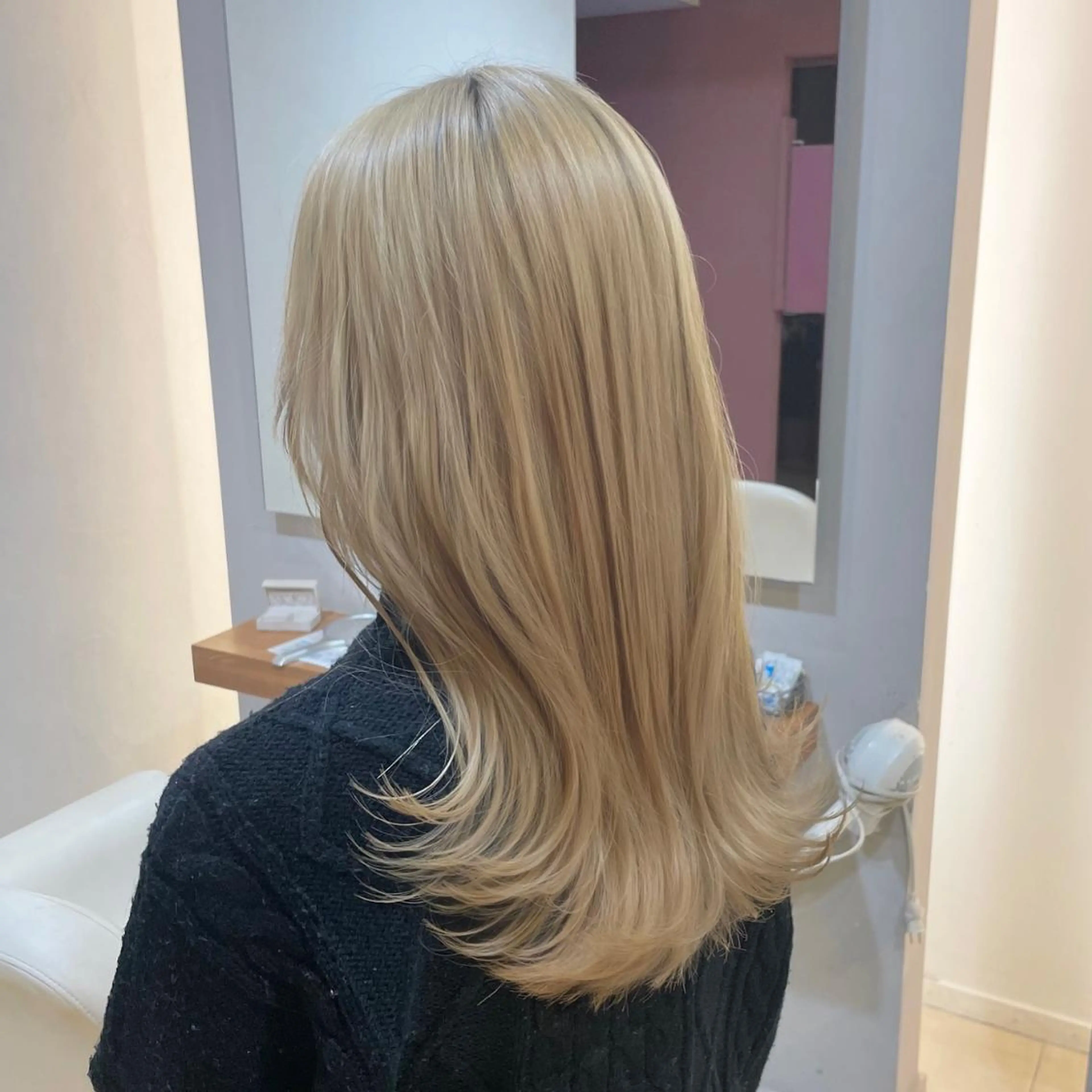 ミディアム くびれヘア 顔周りカット 韓国風ヘア HARUKI MINATO Japan SENDAI所属・🌈【透明感・韓国 ヘア】がっきー🌈のヘアスタイル