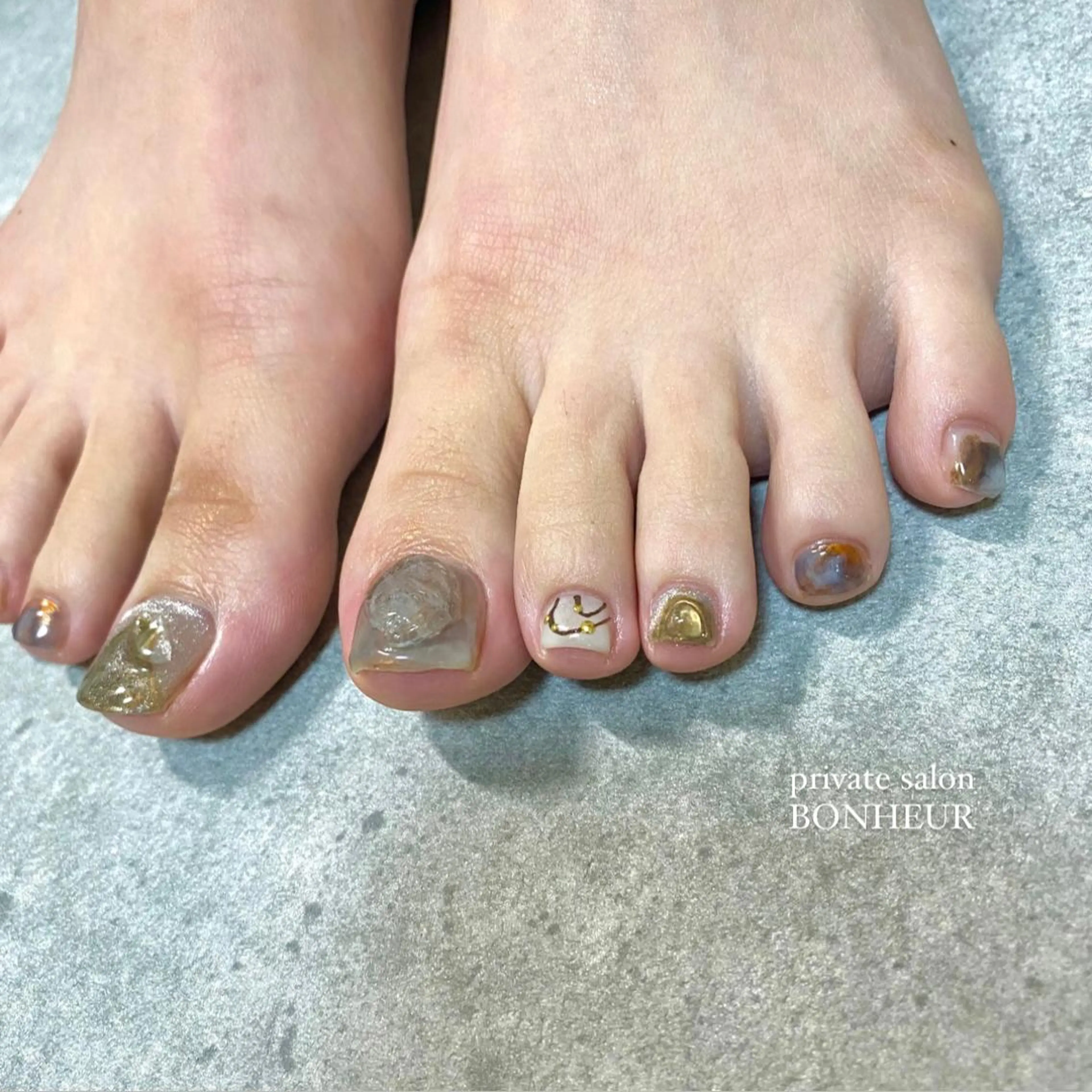 ネイル フットネイル BONHEUR Annaのネイルデザイン