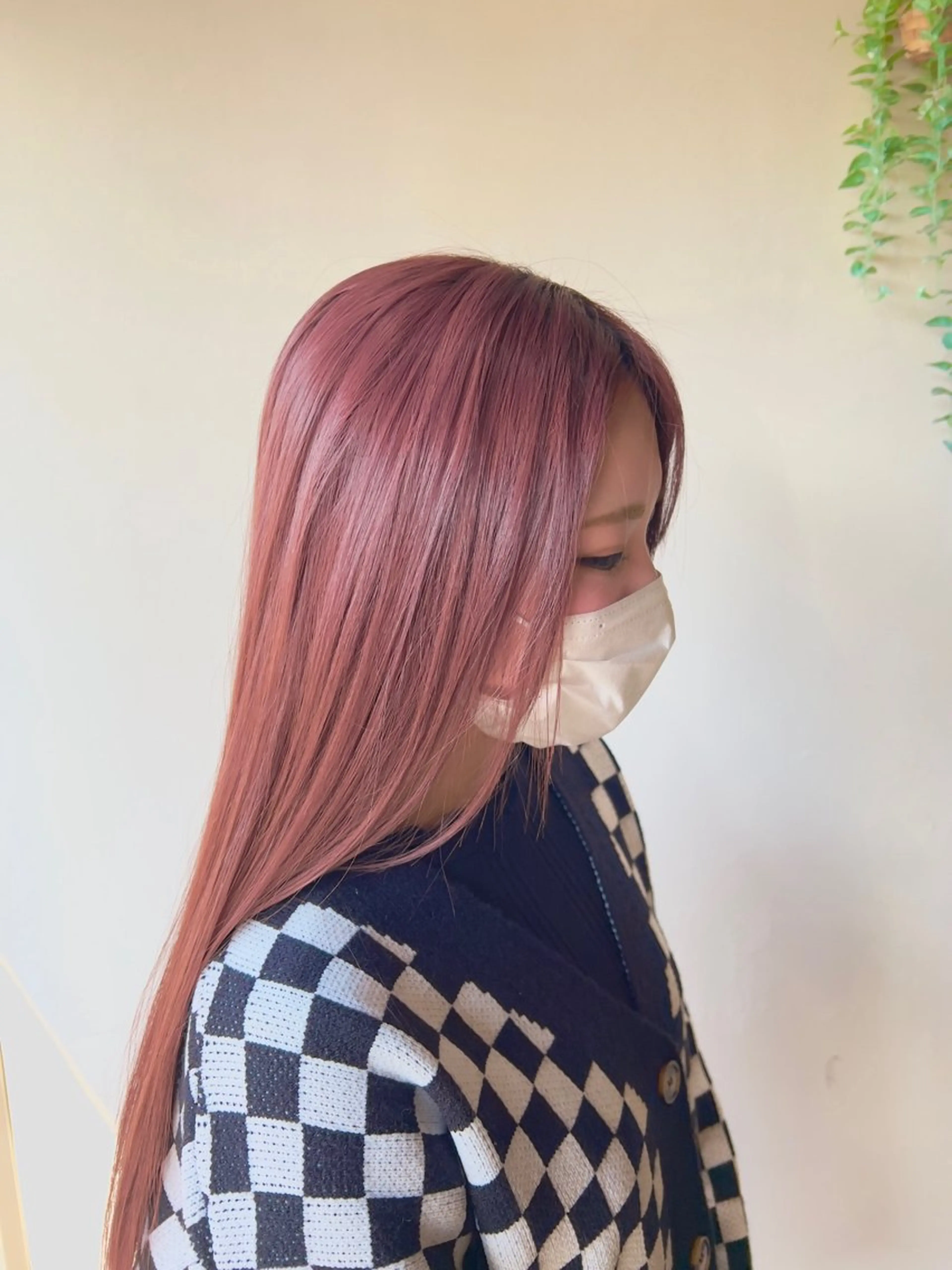 ロング カラー AIconic nagoya所属・縮毛矯正/ レイヤー/ミディアムのヘアスタイル