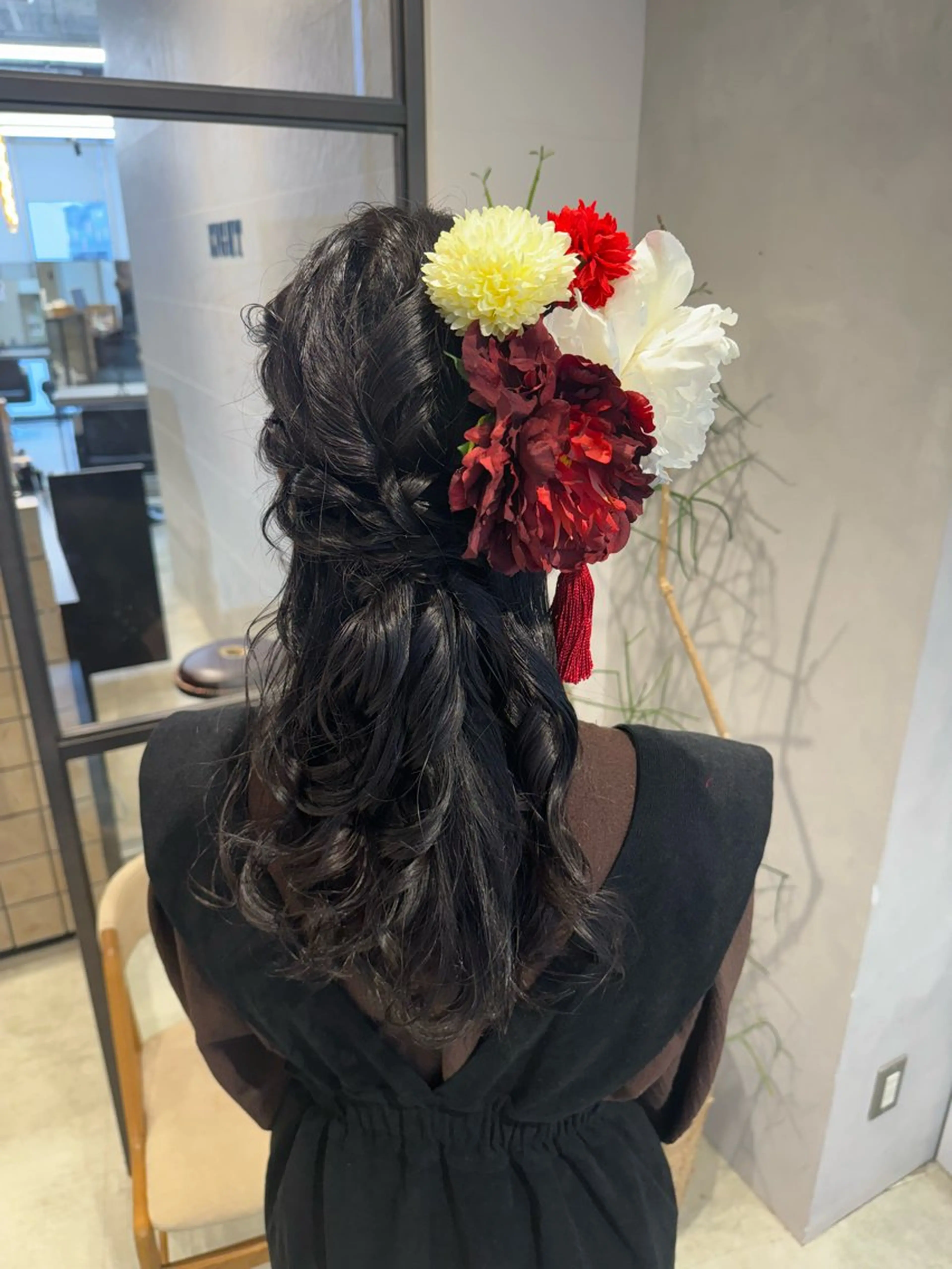 セミロング ヘアアレンジ 卒業式のヘアスタイル ヘアセット 透明感カラー✨艶髪 制作🌱山根あゆみのヘアスタイル