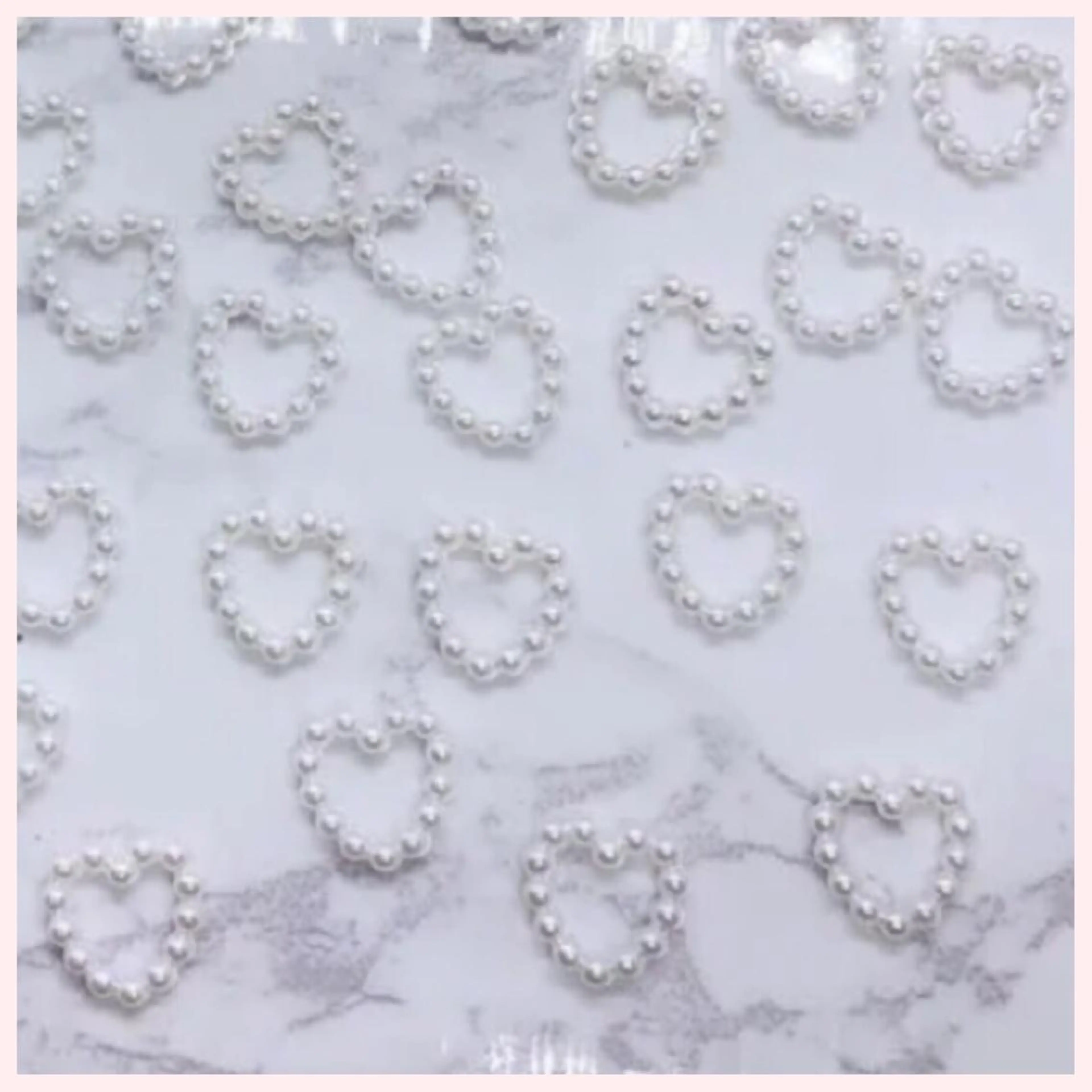 ネイル ストーンネイル ネイルサロン翼所属・ネイルサロン 翼【仙川4分】のネイルデザイン