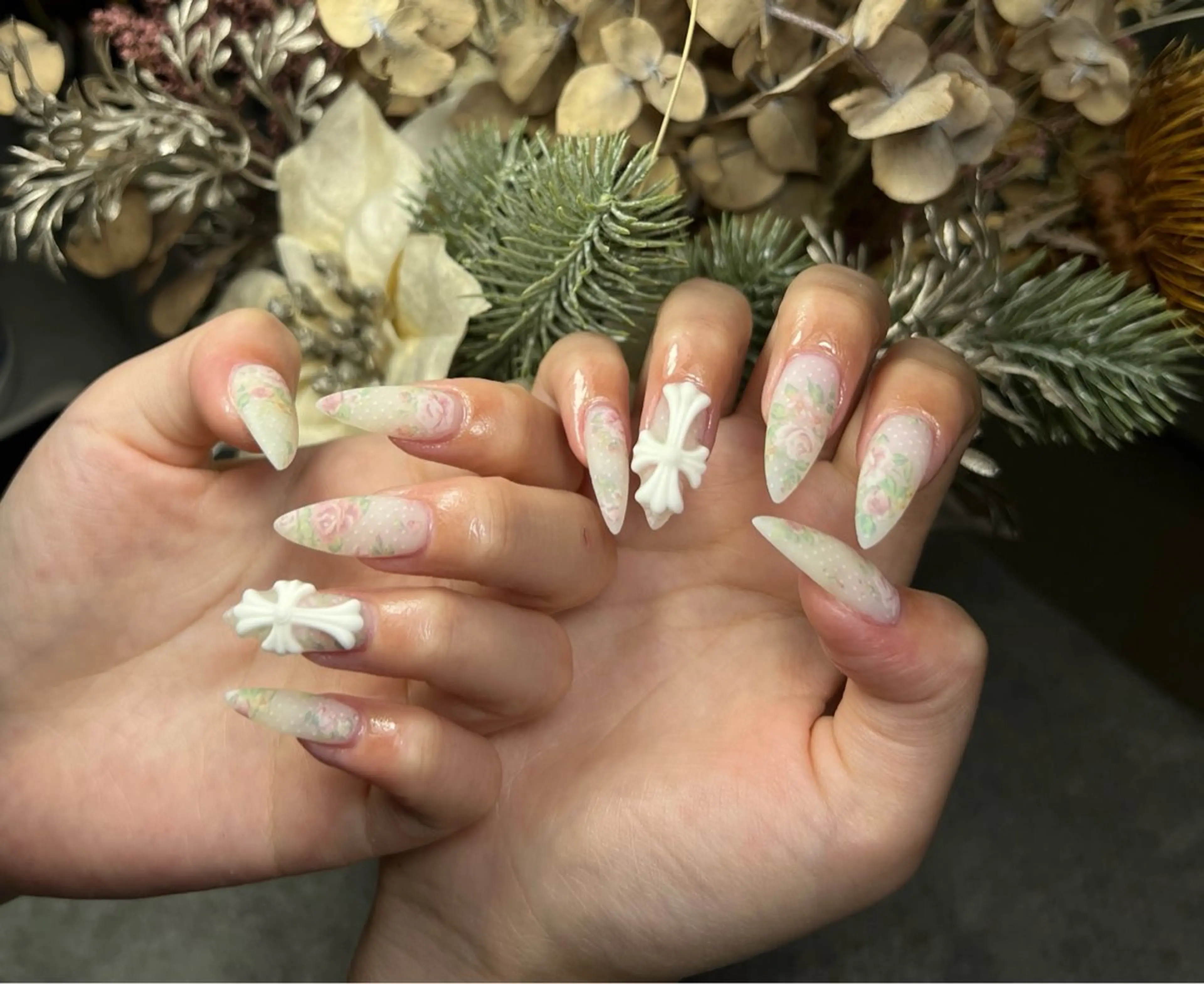 ネイル アートネイル オーロラネイル チークネイル 長さ出し フットネイル ハンドネイル フットネイル ハンドケア Noiranail_ studio川越西口のネイルデザイン