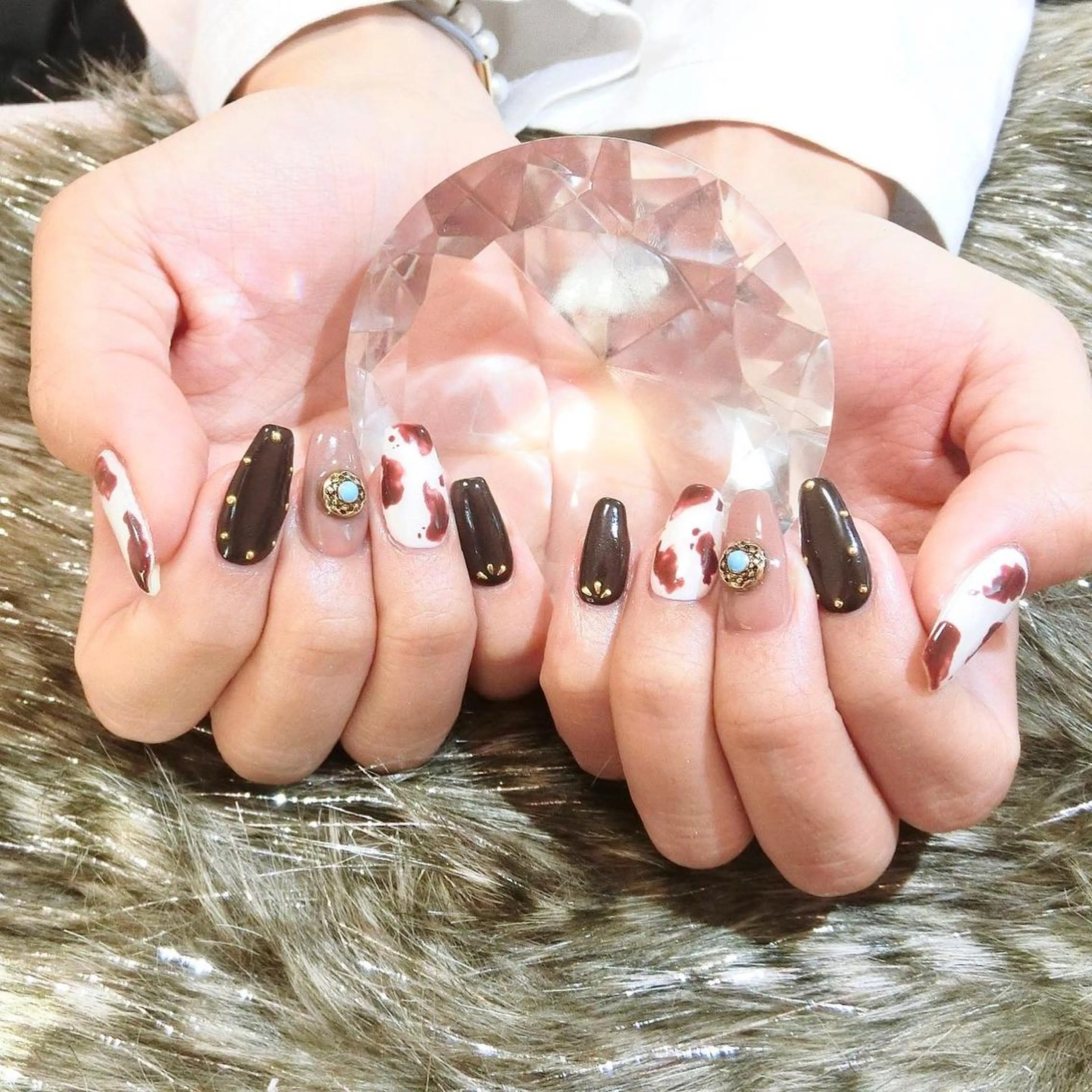 ネイル 🌙都岡 ムーンネイルのネイルデザイン