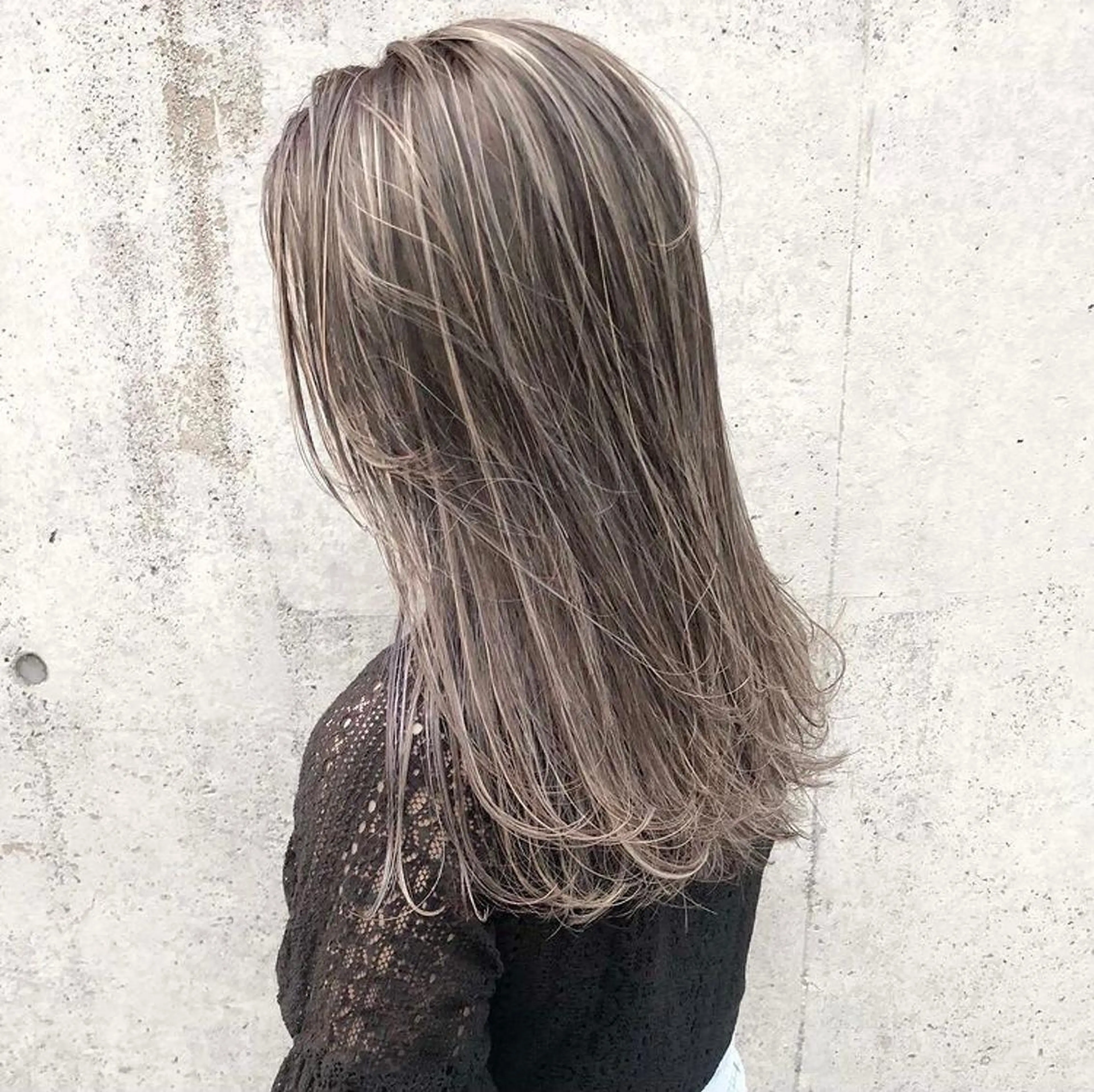 セミロング カラー カット ヘアカラー HATSUMEI ゆうまのヘアスタイル