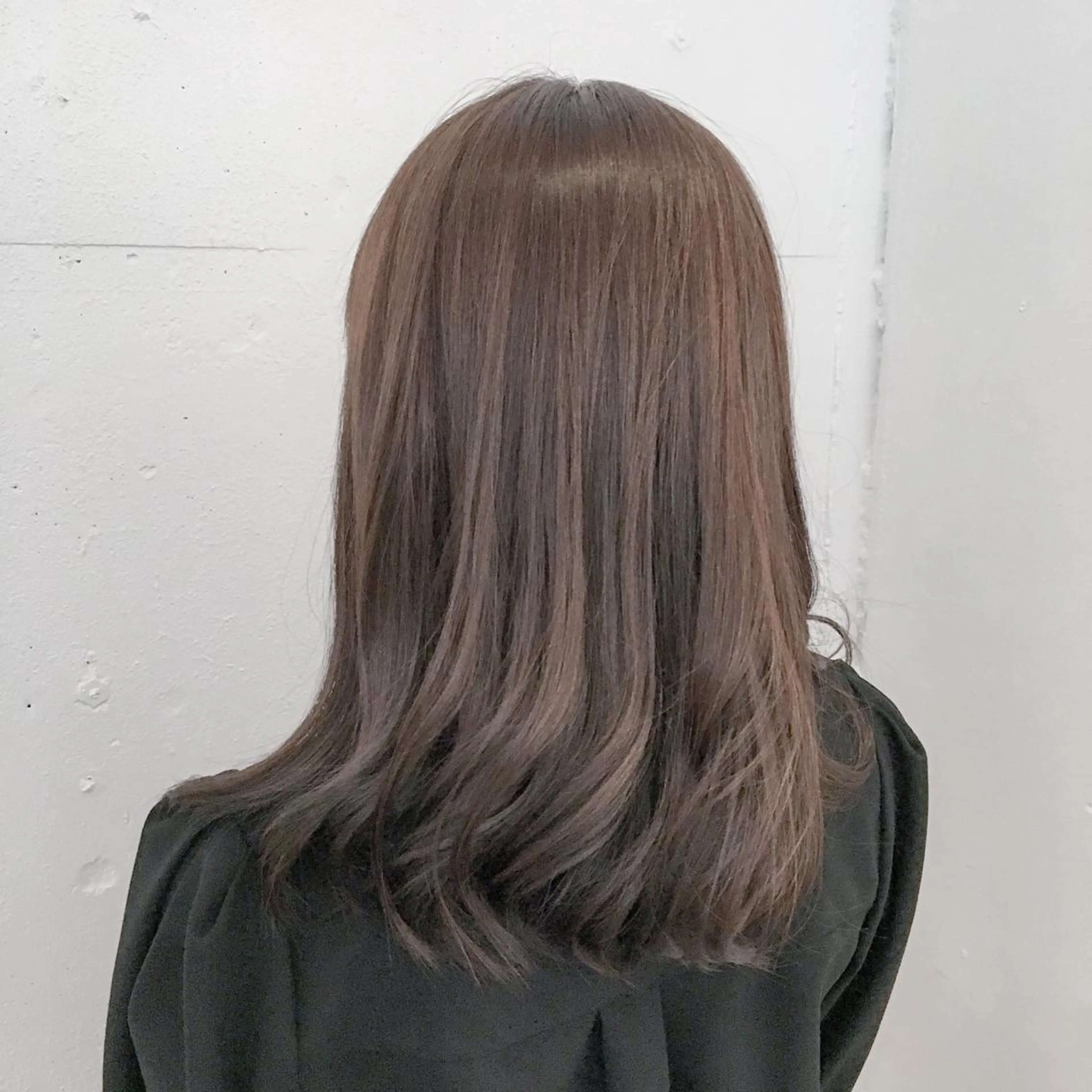 セミロング カラー カット ヘアカラー トリートメント トミタ アツシのヘアスタイル