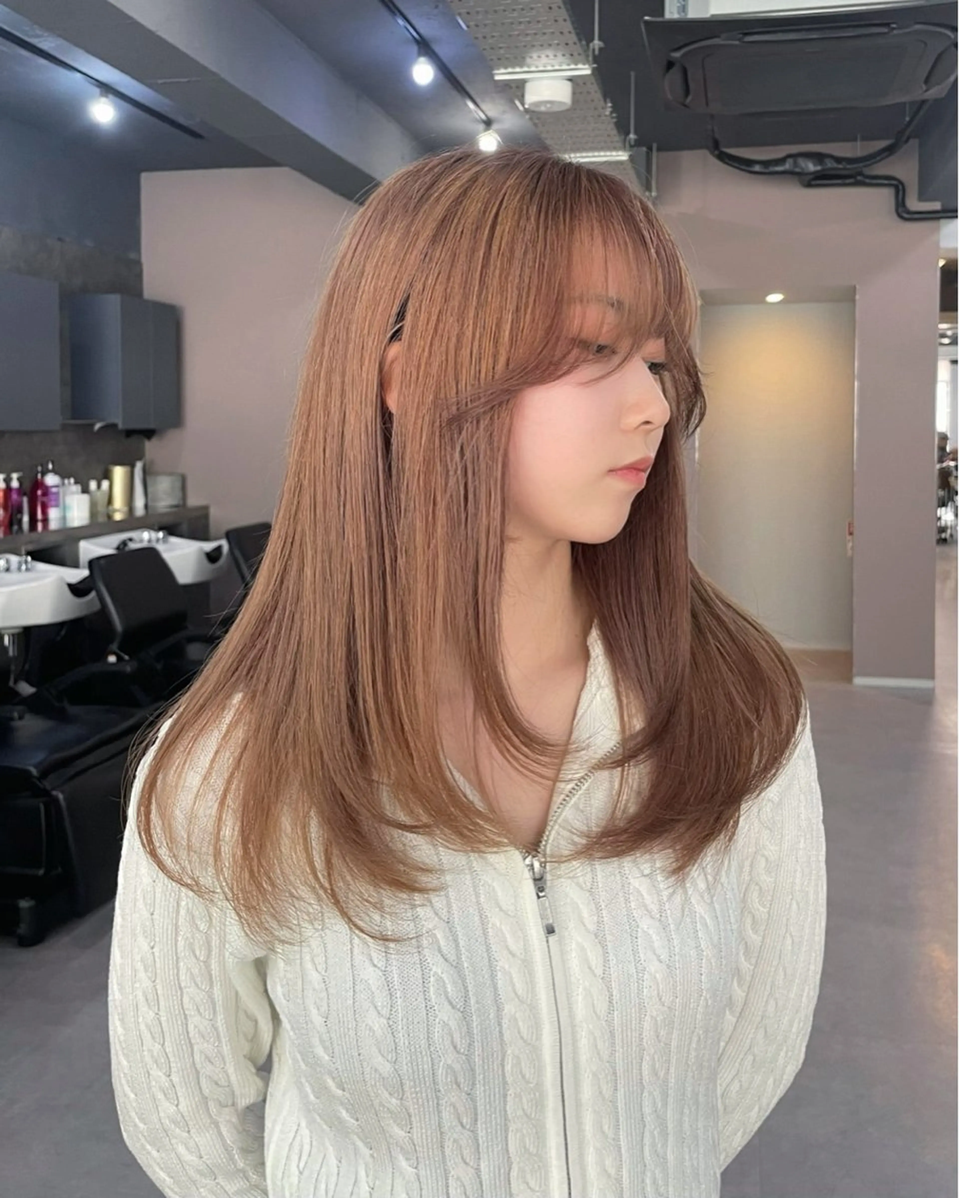 ロング カラー ヘアカラー ミルクティーベージュ ❤︎レイヤー　MIAのヘアスタイル