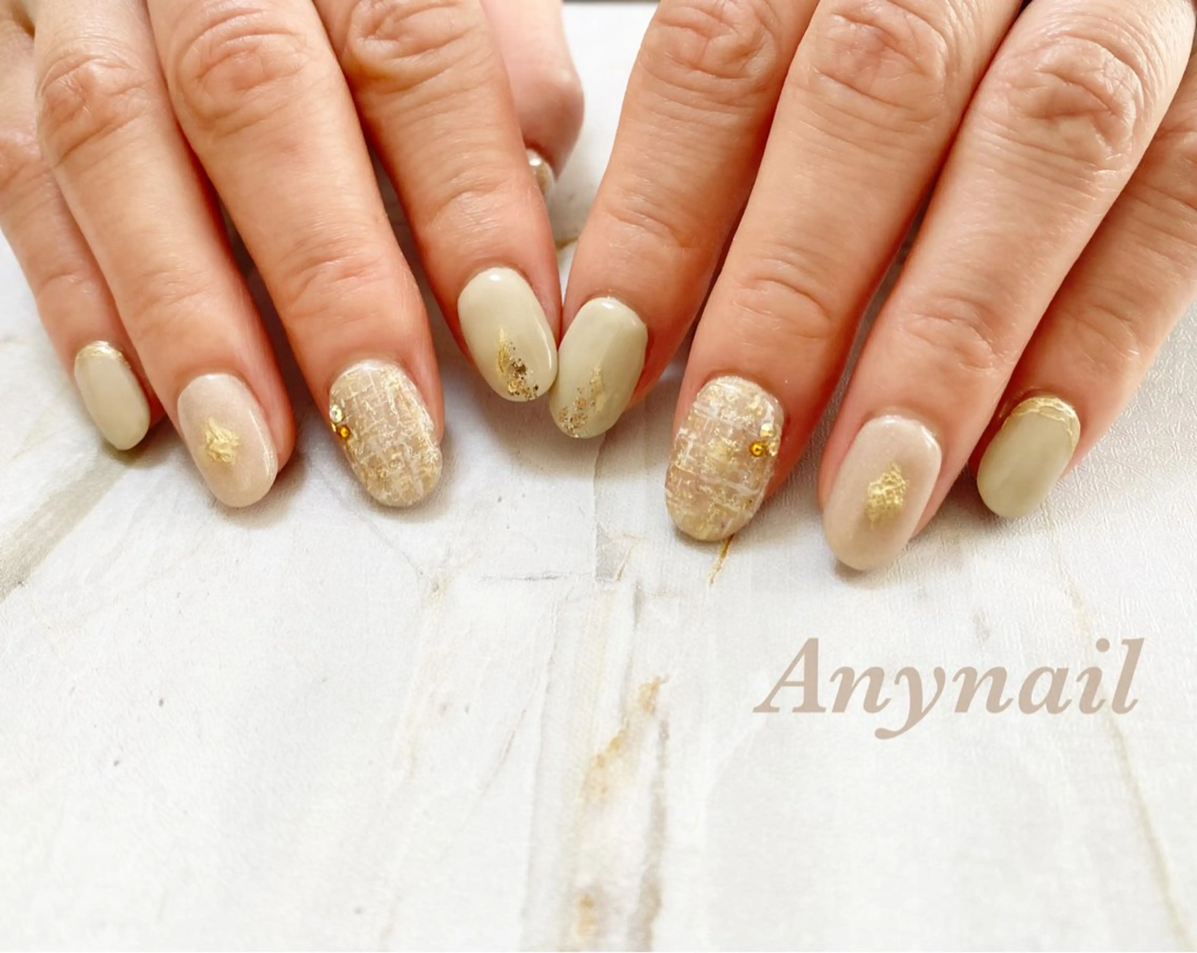 ネイル ブルー ミラーネイル オフィスネイル ツイードネイル 冬ネイル ハンドネイル 岩澤 恵子のネイルデザイン