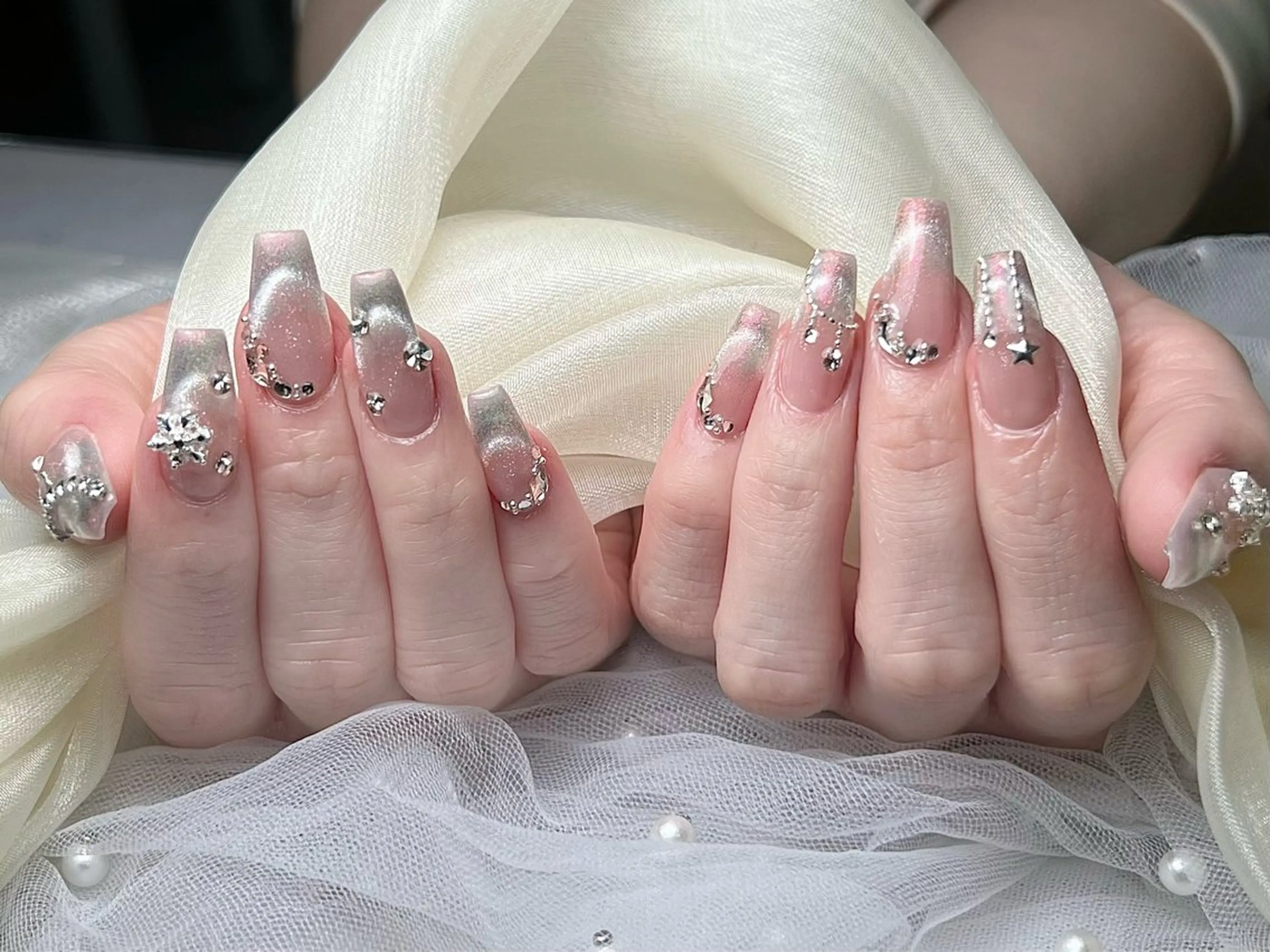 ネイル 長さ出し フレンチネイル ジェルネイル ガラスフレンチ 韓国ネイル ハンドネイル ハンドケア HD Studioのネイルデザイン