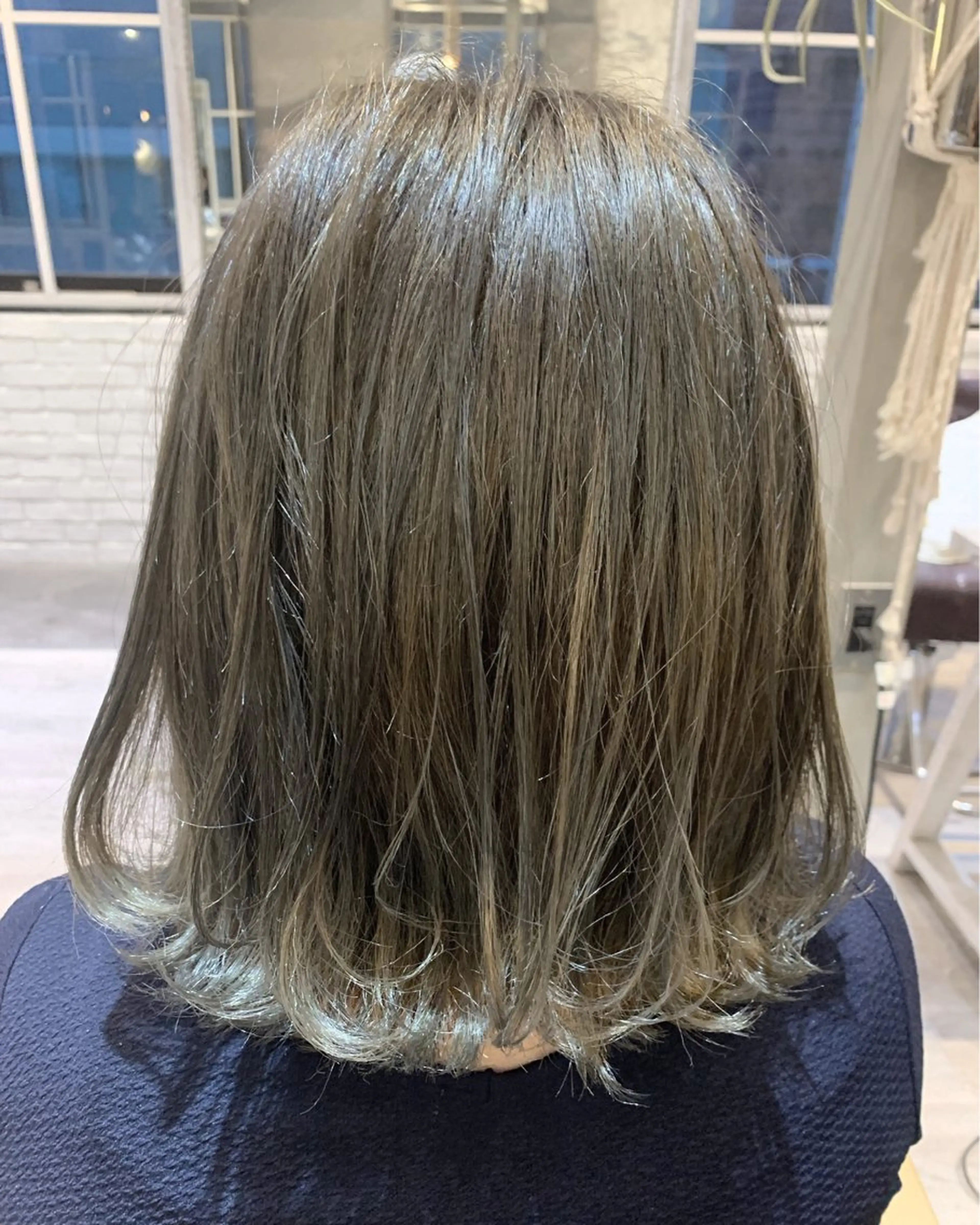 ミディアム カラー AUBE hair ales福岡平尾店所属・塚本 昂のヘアスタイル