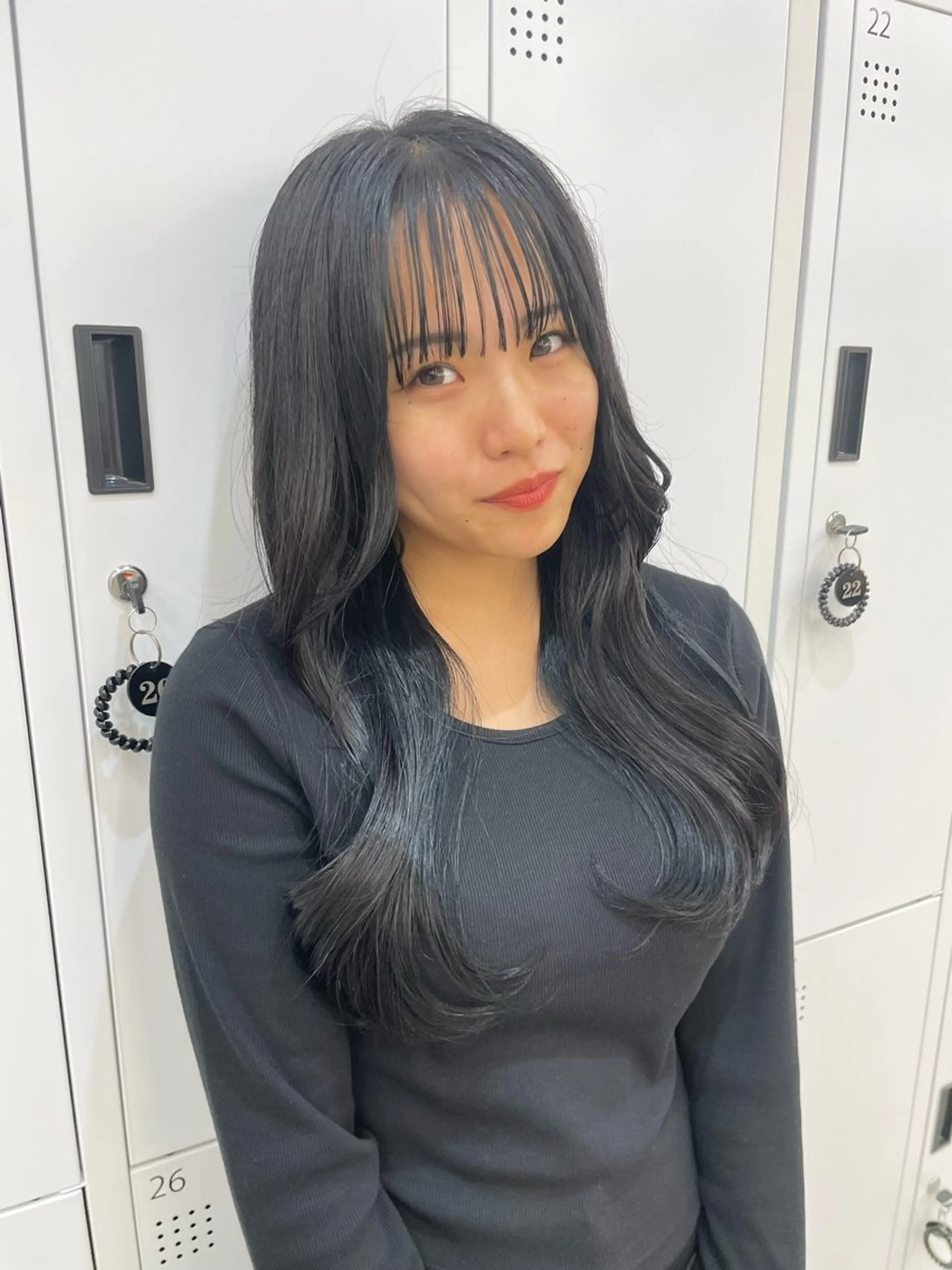 ロング くびれヘア 韓国風ヘア レイヤーカット ロング 小顔カット 似合わせカットが 得意な美容師のヘアスタイル